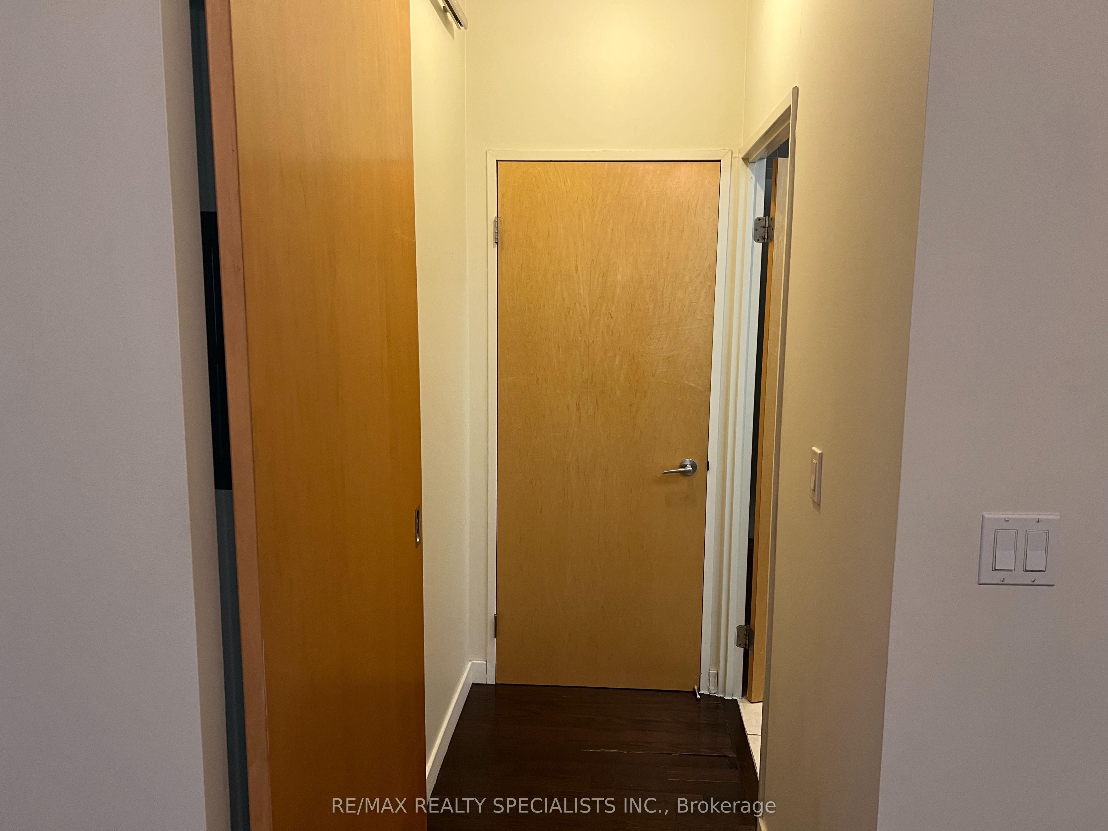 1 Shaw Street 715, Toronto, ON M6K 0A1