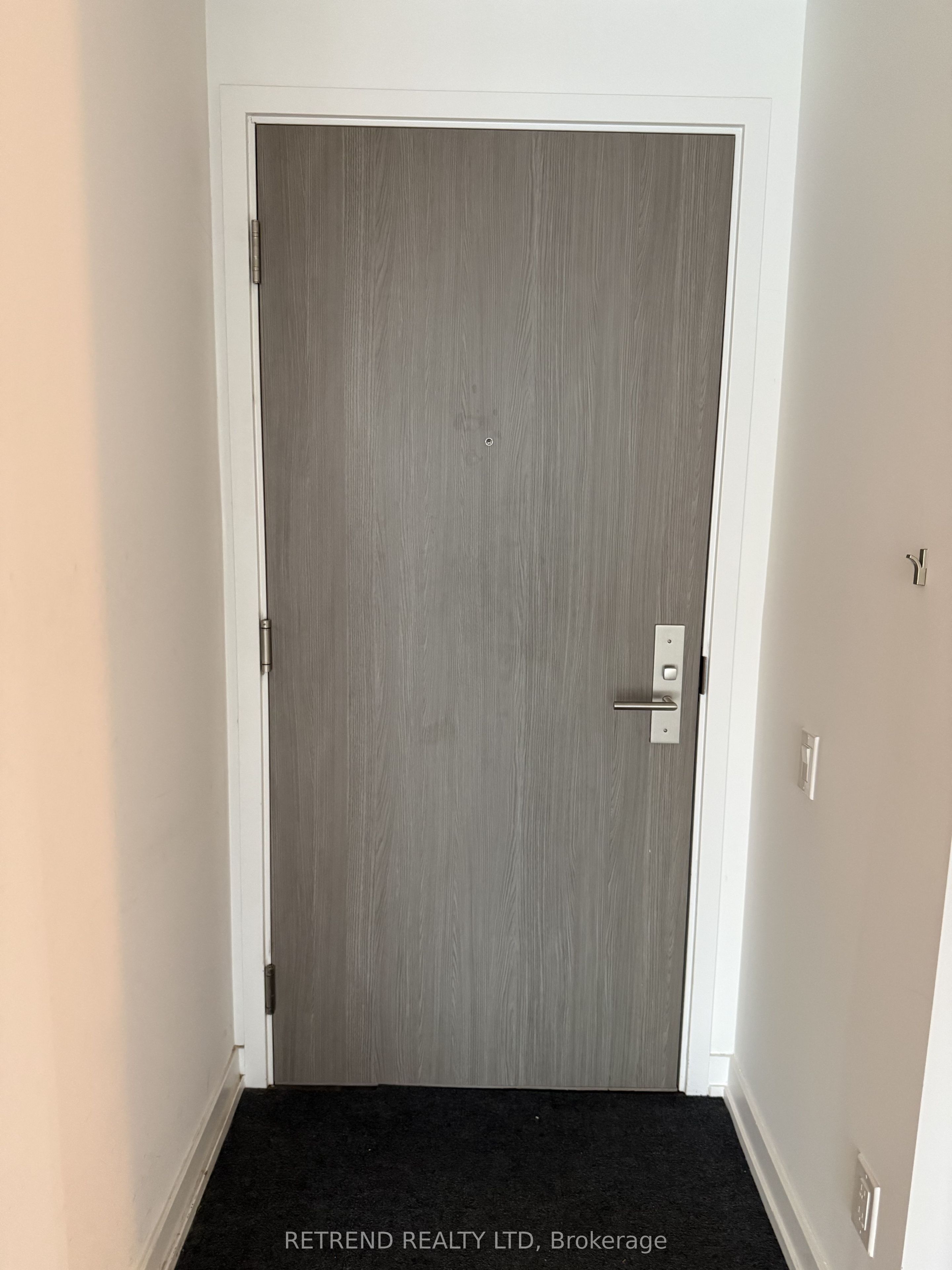 161 Roehampton Avenue 2311, Toronto, ON M4P 0C8 photo 2