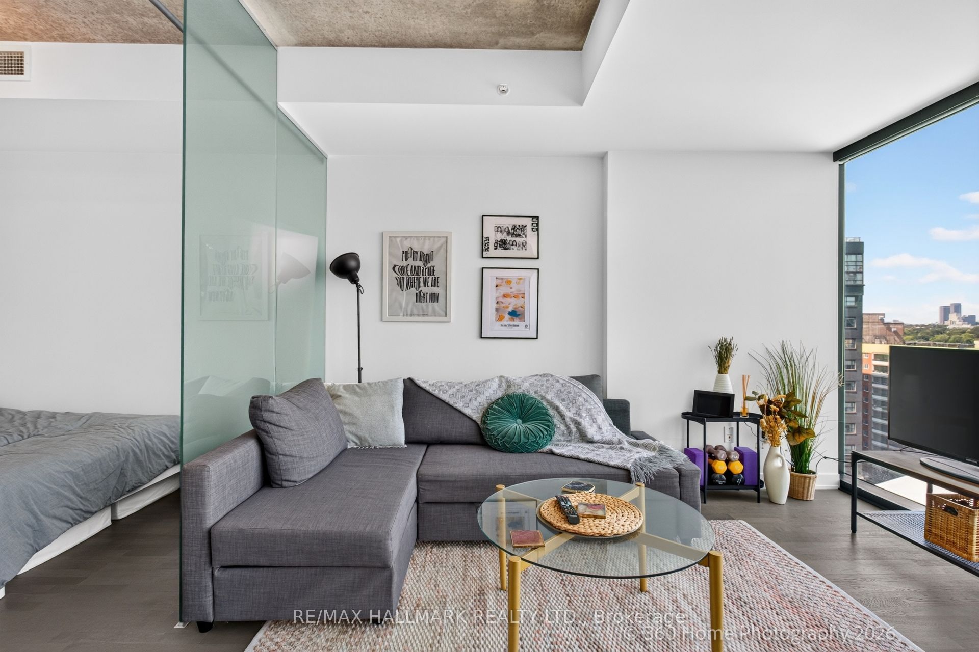 629 King Street W 1210, Toronto, ON M5V 0G9 photo 5