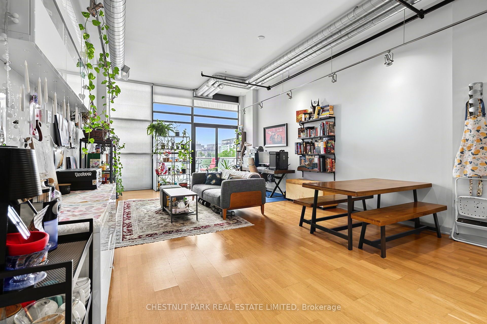 43 Hanna Avenue 401, Toronto, ON M6K 1X1 photo 5
