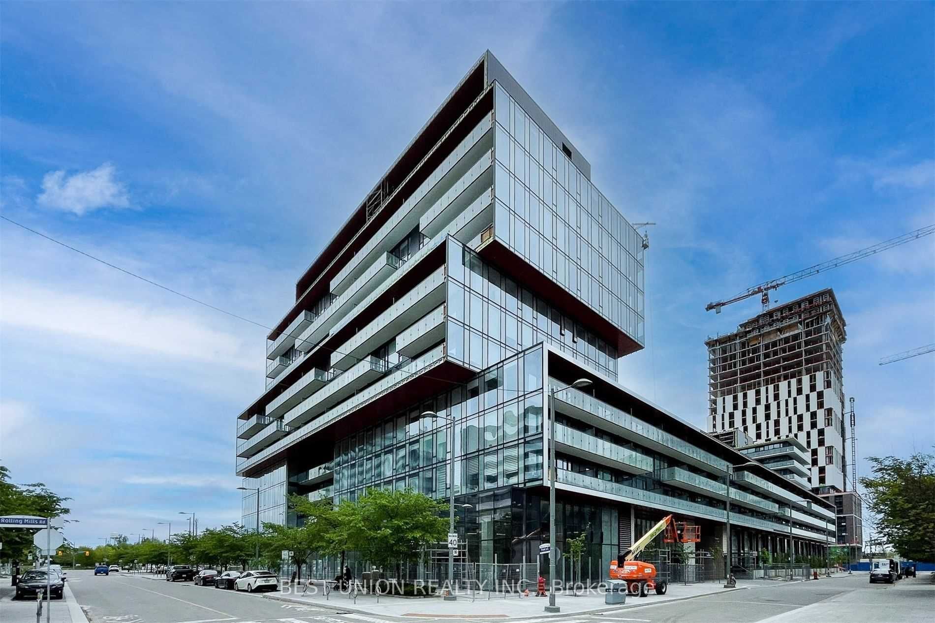 35 Rolling Mills Road N1007, Toronto, ON M5A 0V6