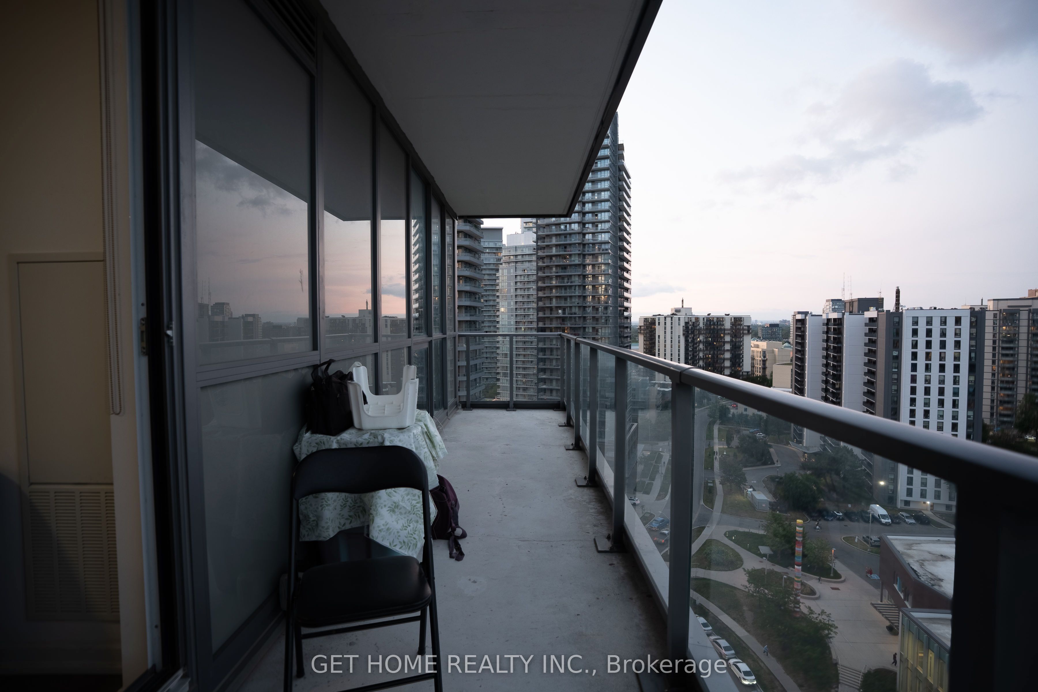 32 Forest Manor Road #1405, Toronto, ON M2J 1M1 photo 3