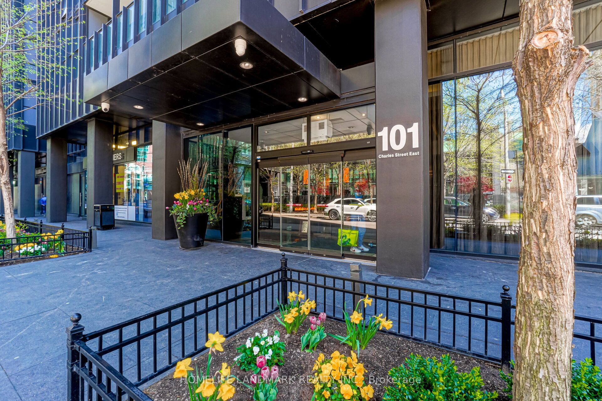 101 Charles Street E 1409, Toronto, ON M4Y 1V2