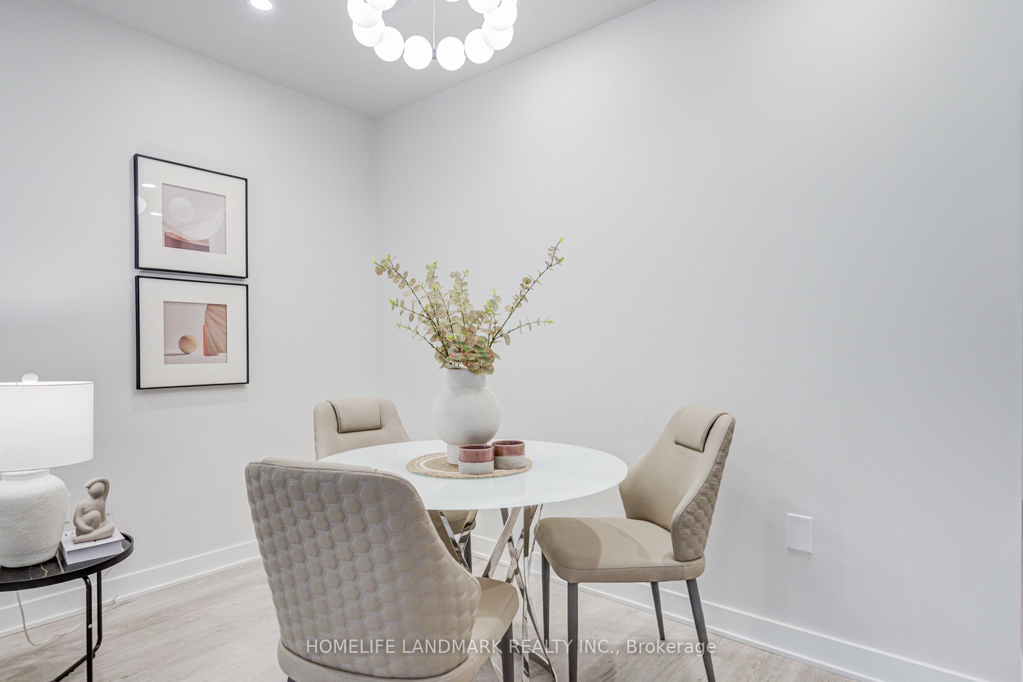55 Charles Street E TH05, Toronto, ON M4Y 0J1 photo 5