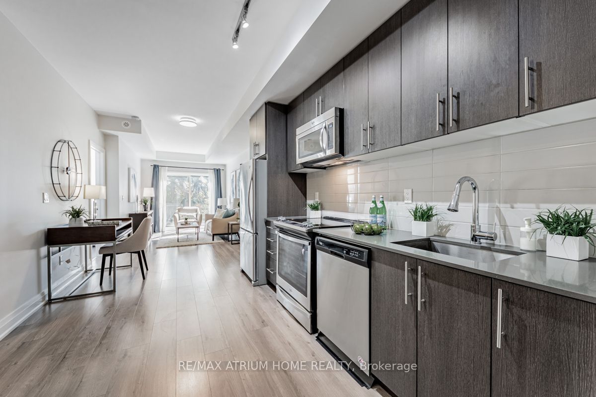780 Sheppard Avenue E 18, Toronto, ON M2K 0E8 photo 2