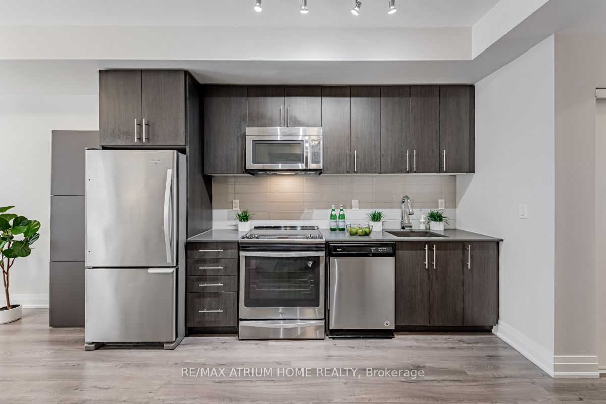 780 Sheppard Avenue E 18, Toronto, ON M2K 0E8 photo 3
