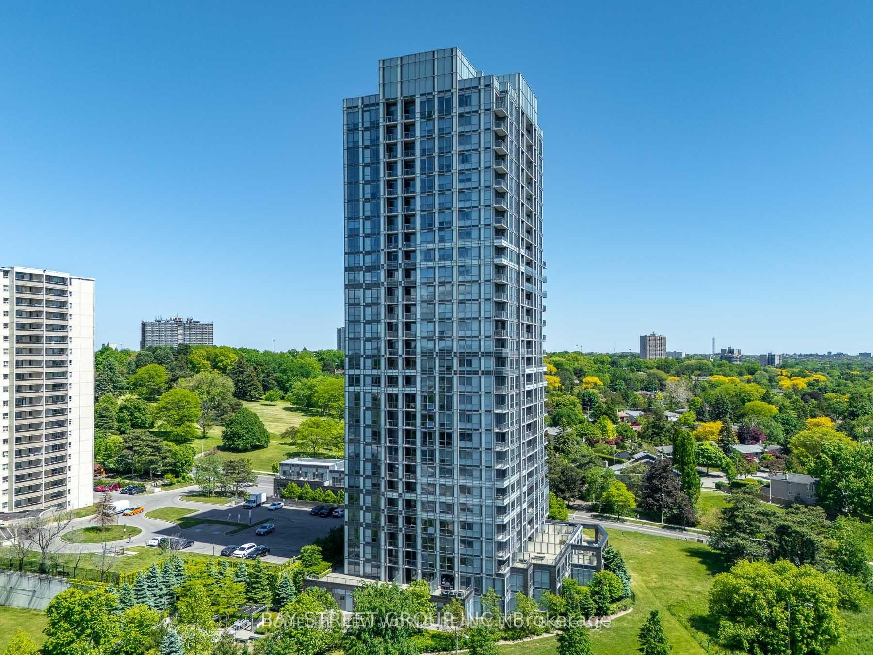 18 Graydon Hall Drive 502, Toronto, ON M3A 2Z9
