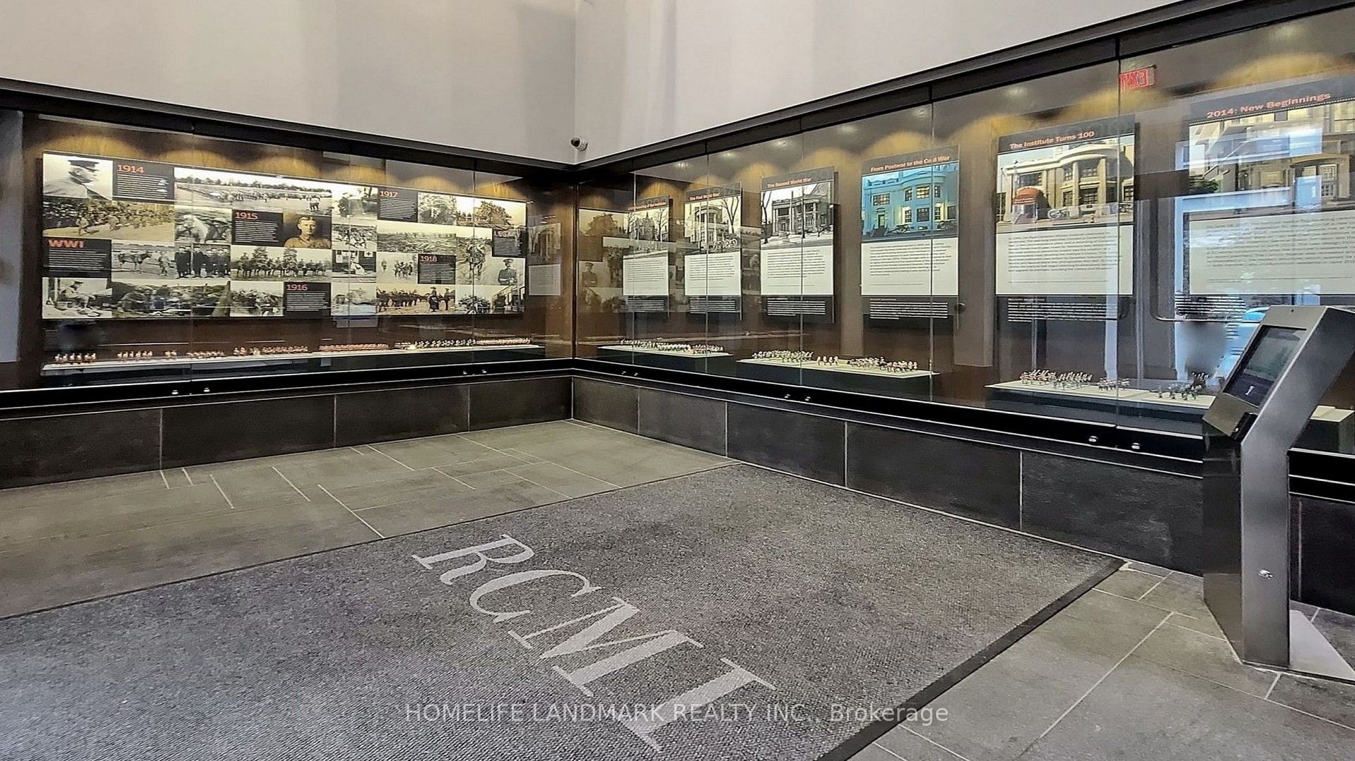 426 University Avenue 803, Toronto, ON M5G 1S9 photo 3