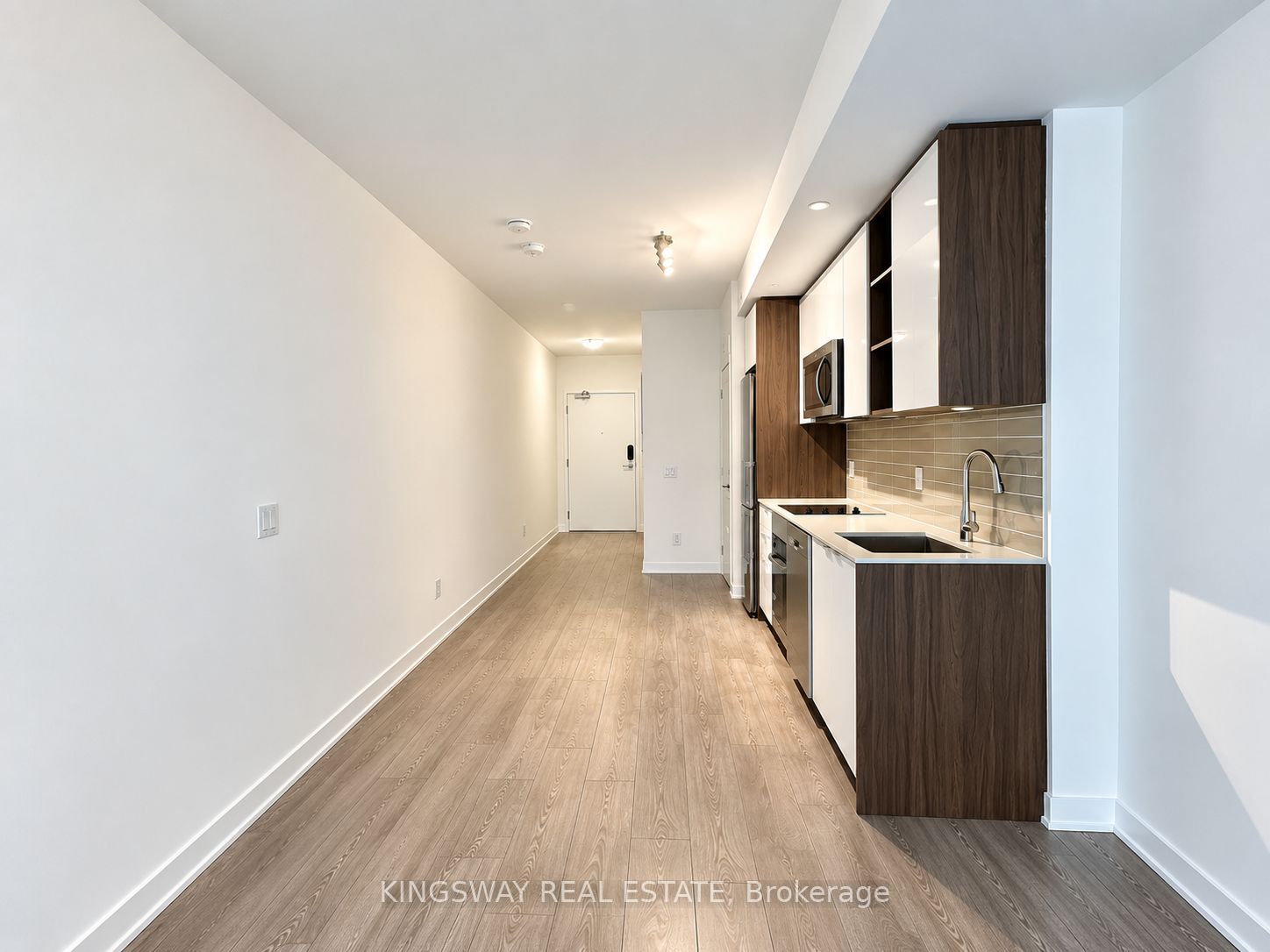 543 Richmond Street W, Toronto, ON M5V 1Y6 photo 2