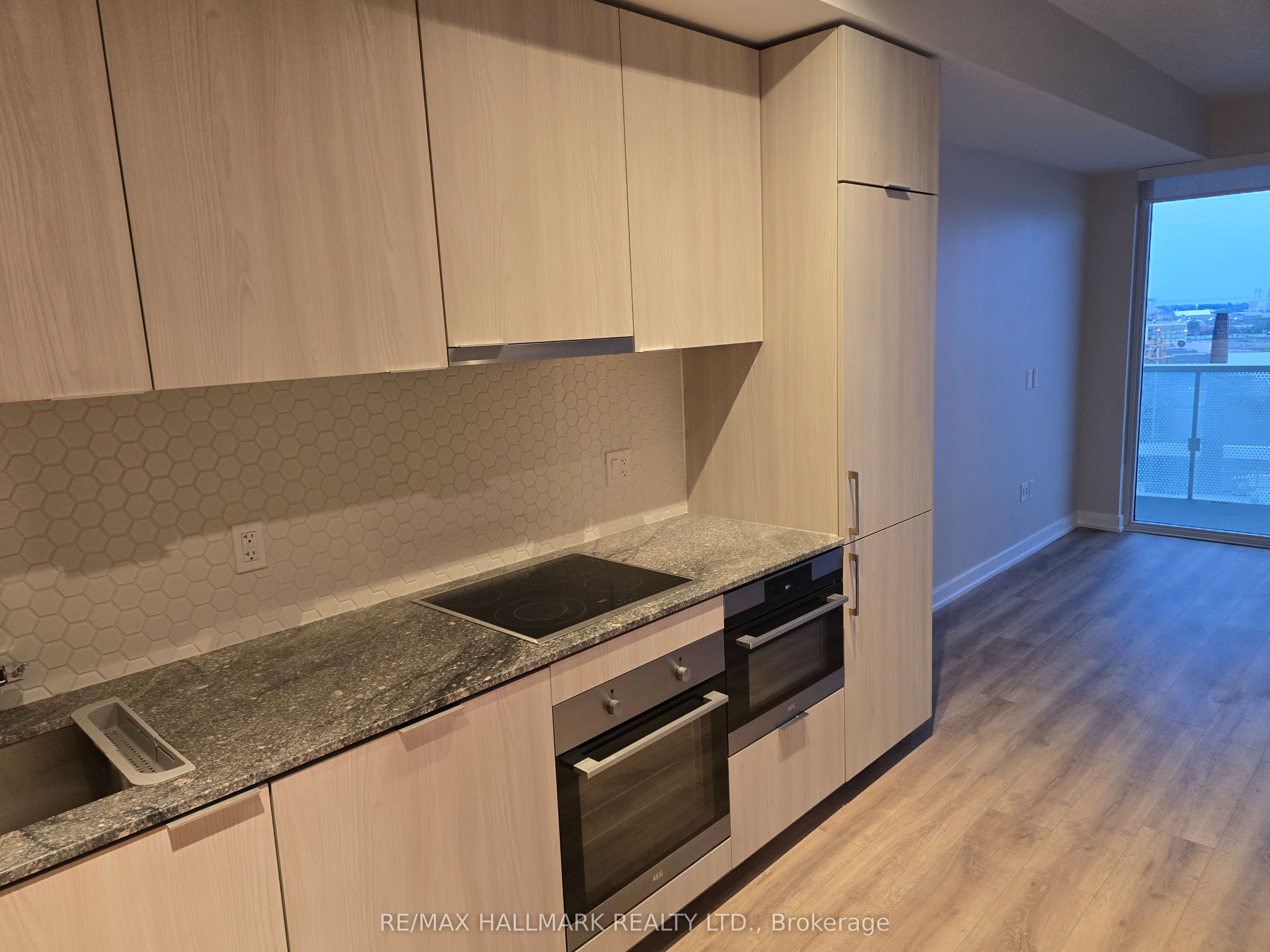 15 Queens Quay E 2210, Toronto, ON M5E 0A4 photo 5