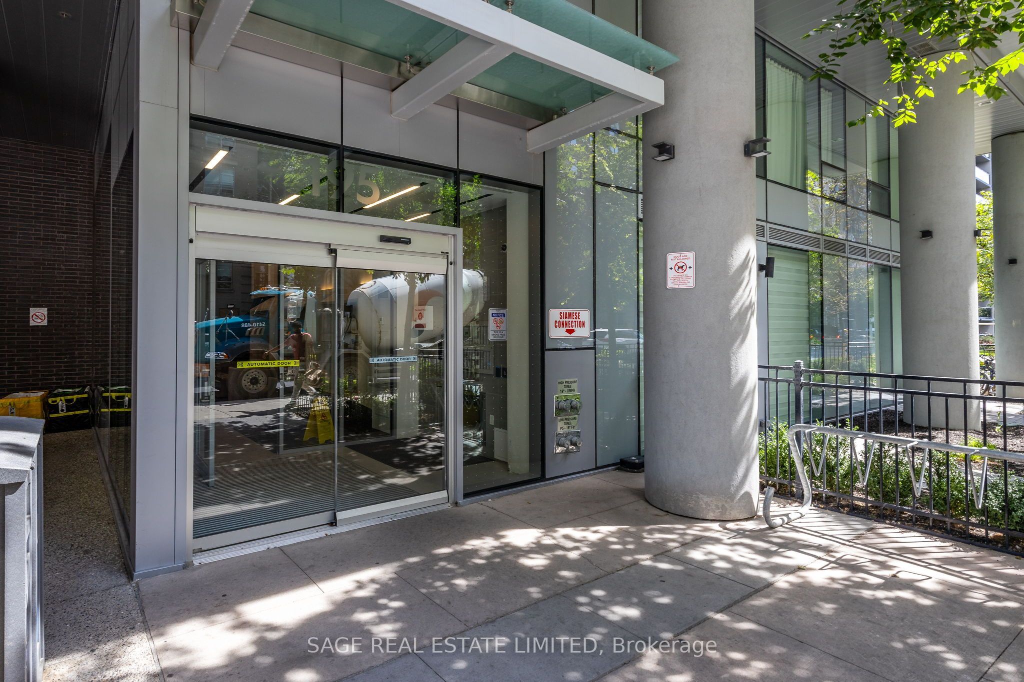 195 Redpath Avenue 3004, Toronto, ON M4P 0E4 photo 4