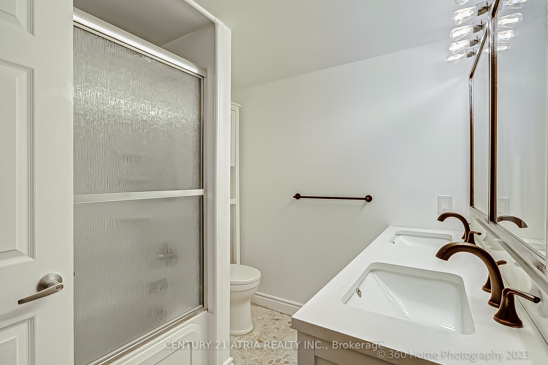 78 St Patrick Street 158, Toronto, ON M5T 3K8 photo 4