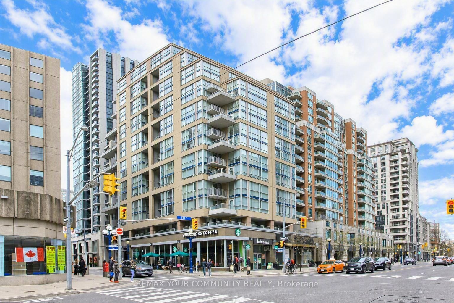 80 Cumberland Street 501, Toronto, ON M5R 3V1