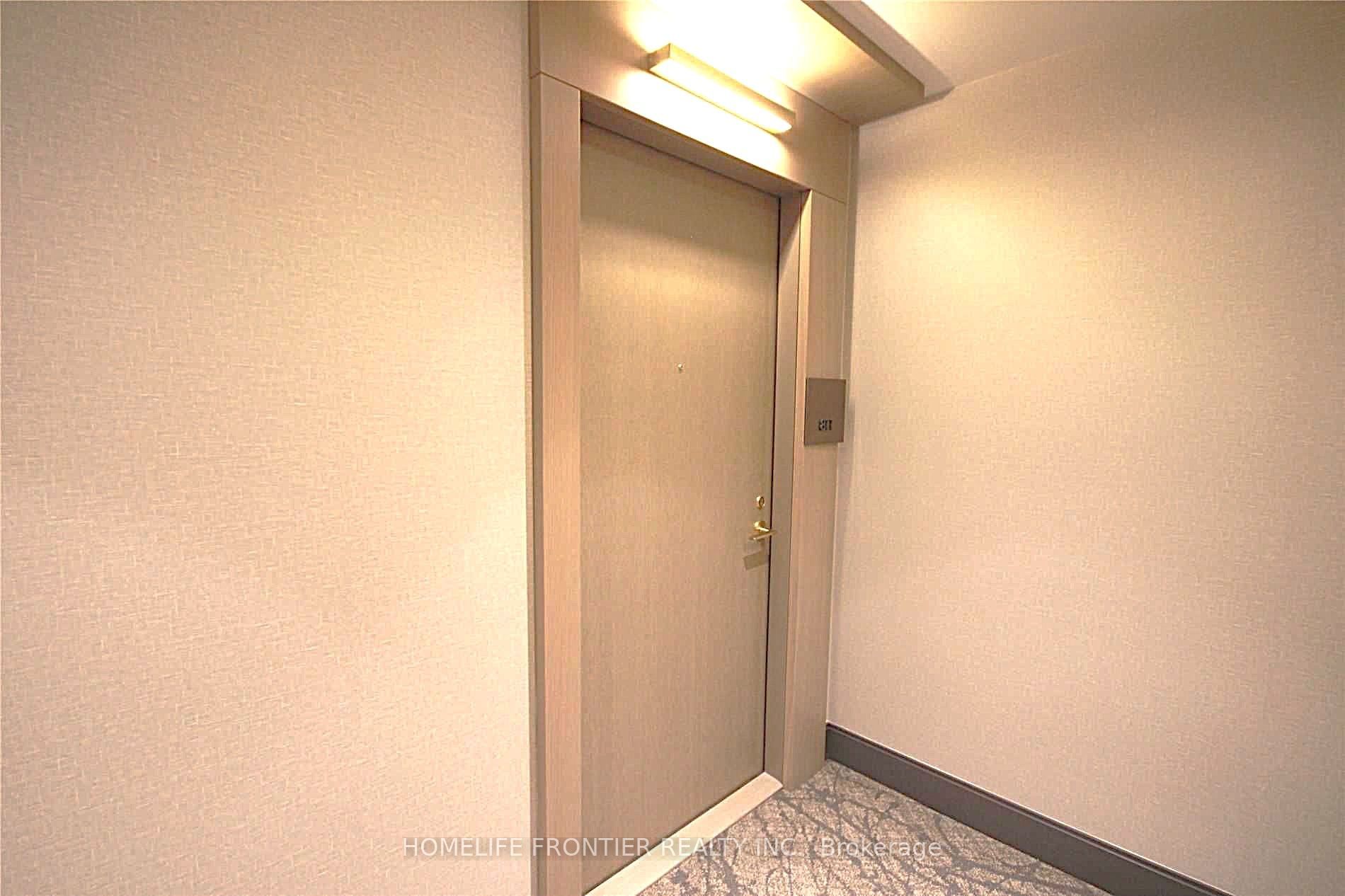 1 Edgewater Drive 811, Toronto, ON M5A 0L1 photo 3