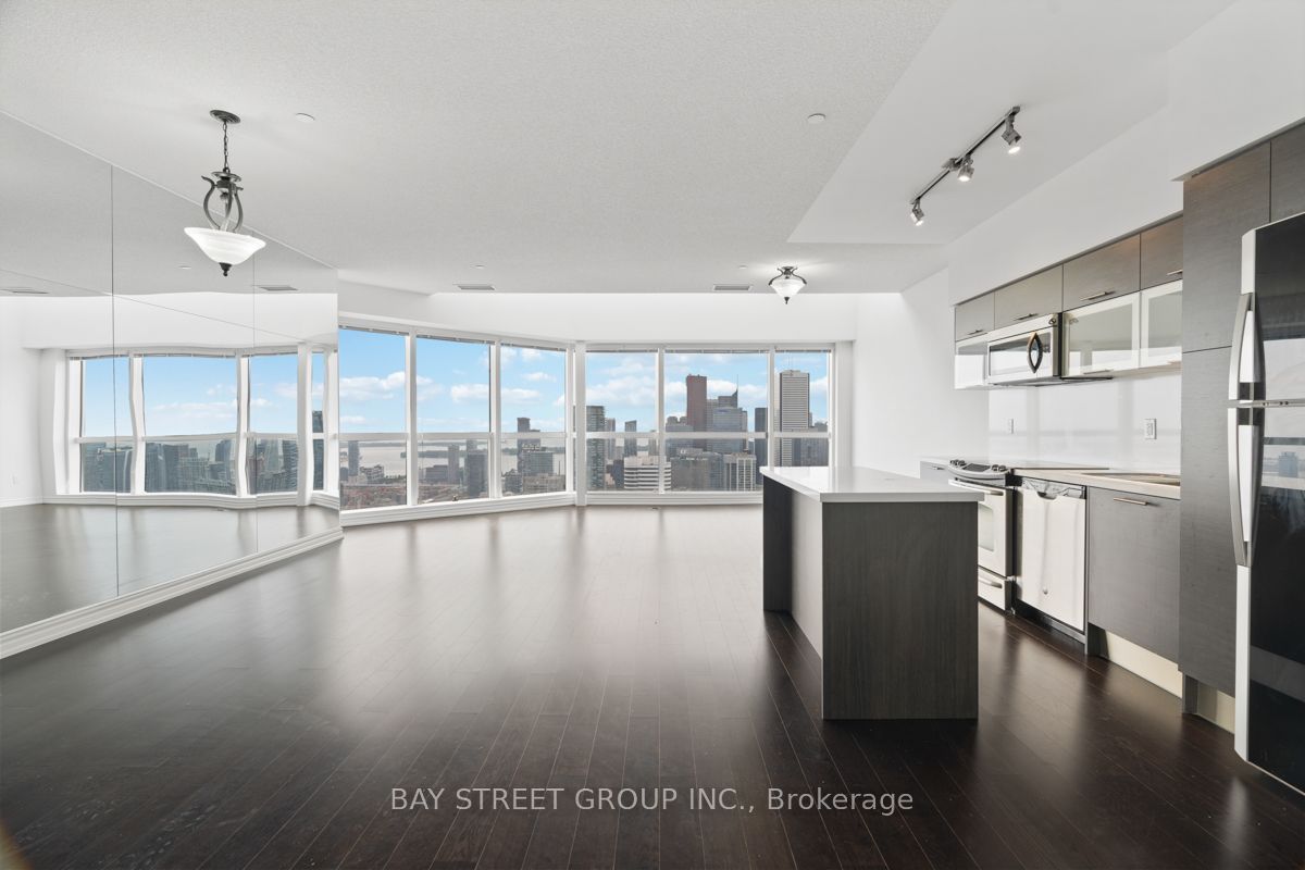 386 Yonge Street 5709, Toronto, ON M5B 0A5 photo 5