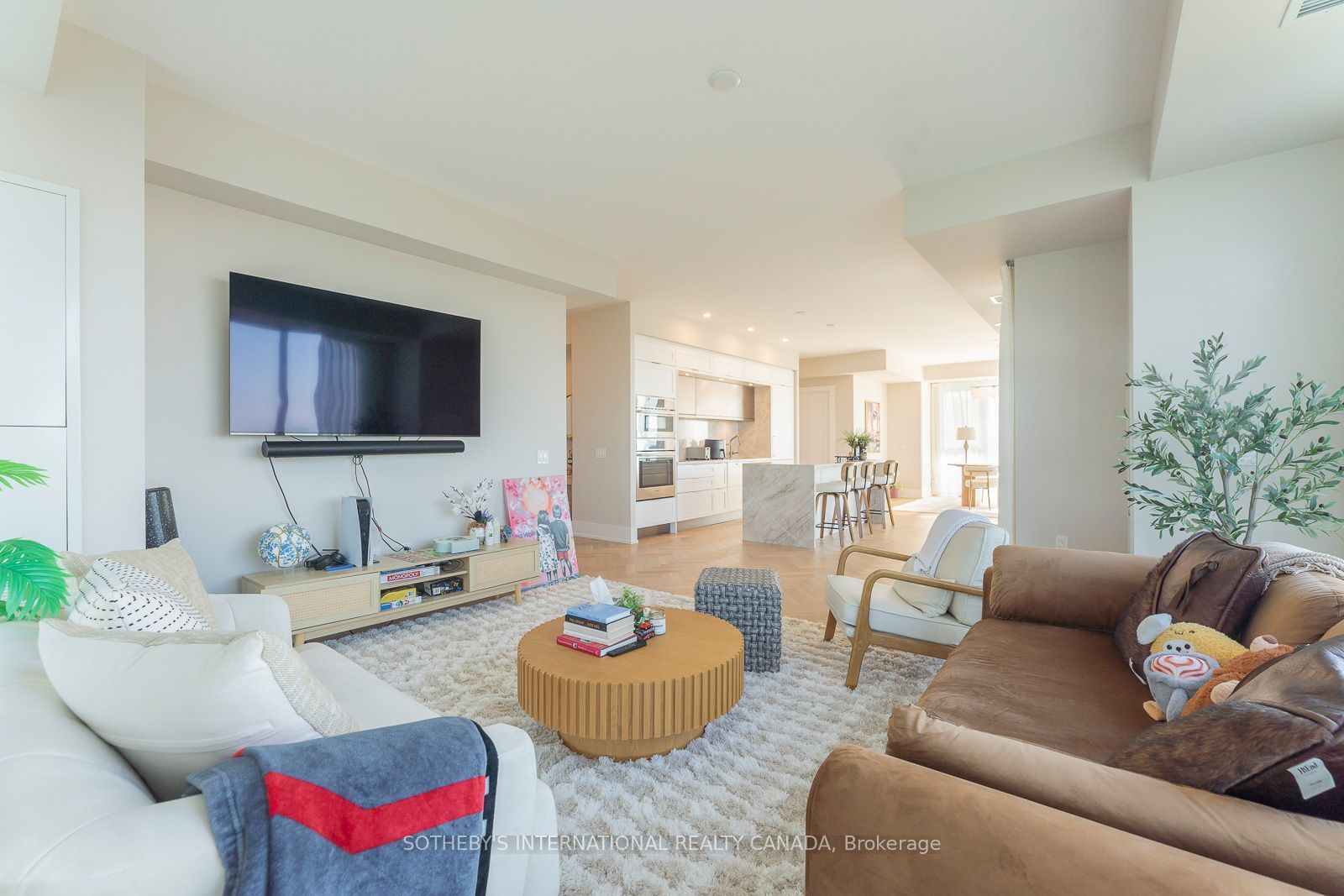 10 Inn on the Park Drive 3009, Toronto, ON M3C 0P9 photo 5