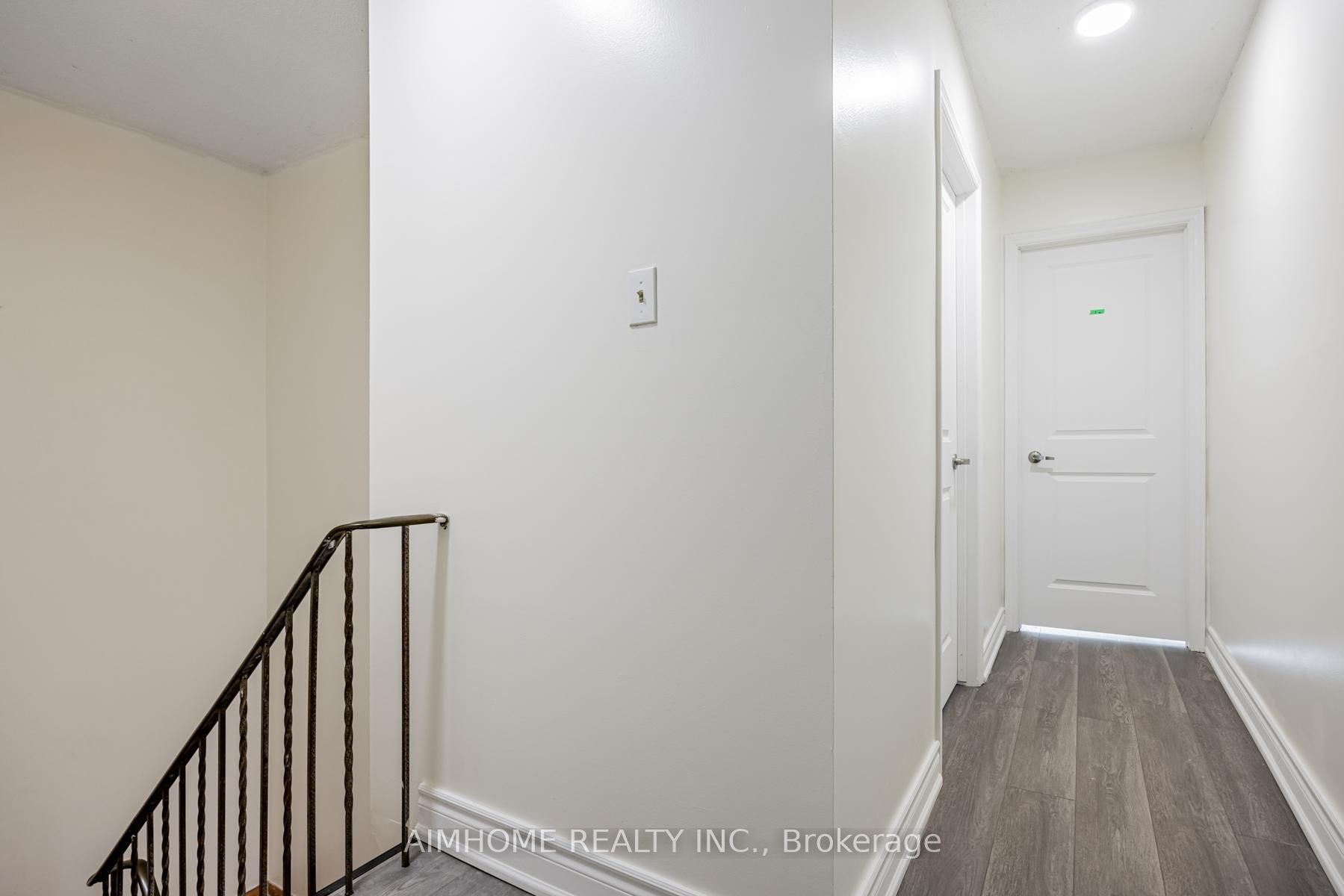 144 Wolseley Street 2B, Toronto, ON M6J 3R4 photo 4