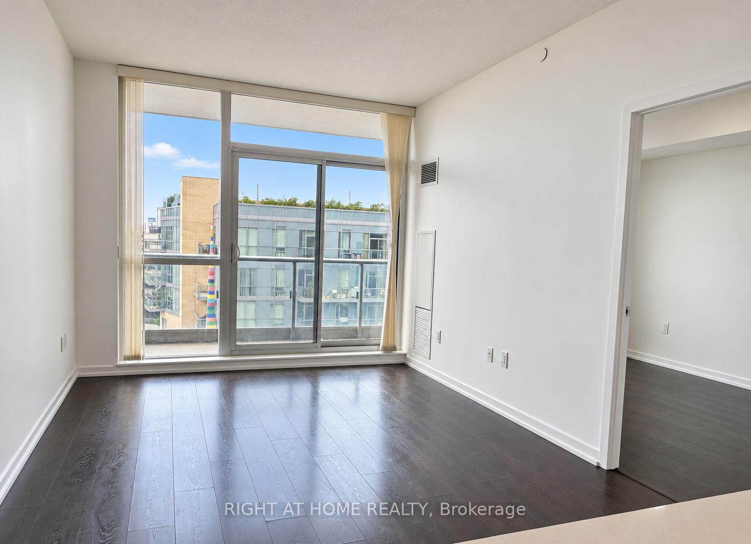 66 Forest Manor Road 404, Toronto, ON M2J 0B7 photo 2