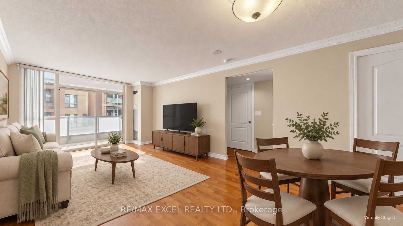 30 Hayden Street 506, Toronto, ON M4Y 3B8 photo 2