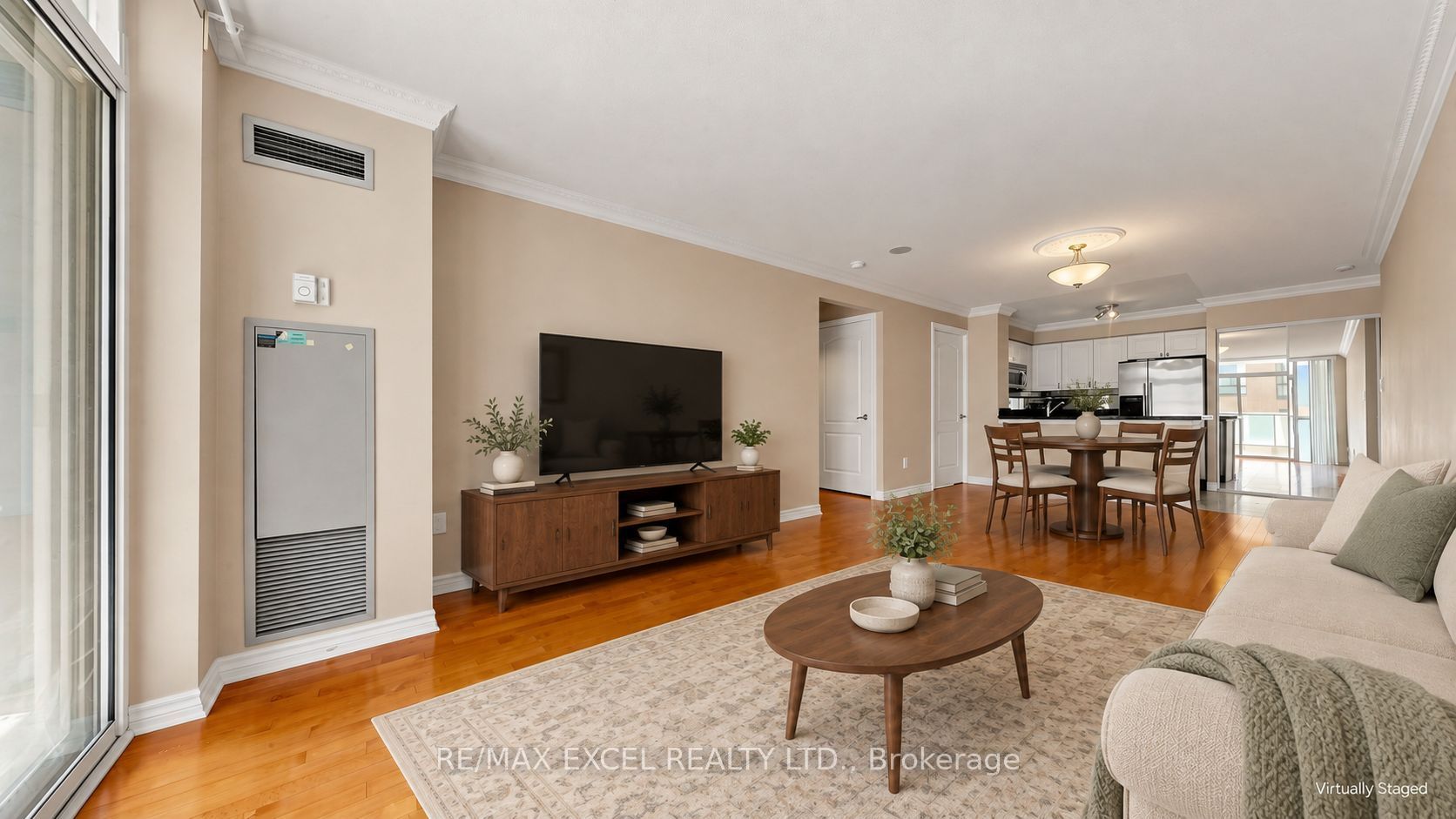 30 Hayden Street 506, Toronto, ON M4Y 3B8 photo 4