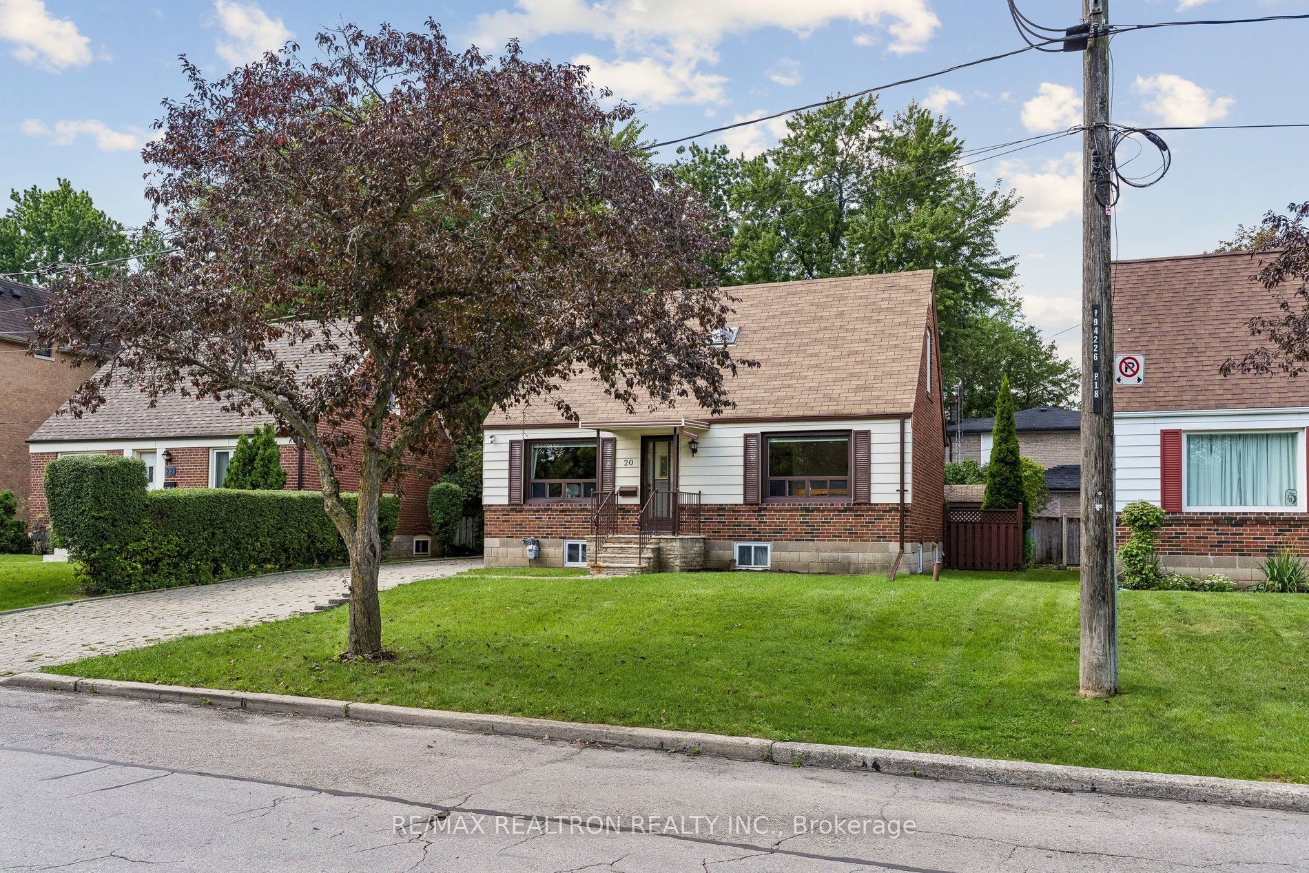 20 Edithvale Drive, Toronto, ON M2N 2R5 photo 2
