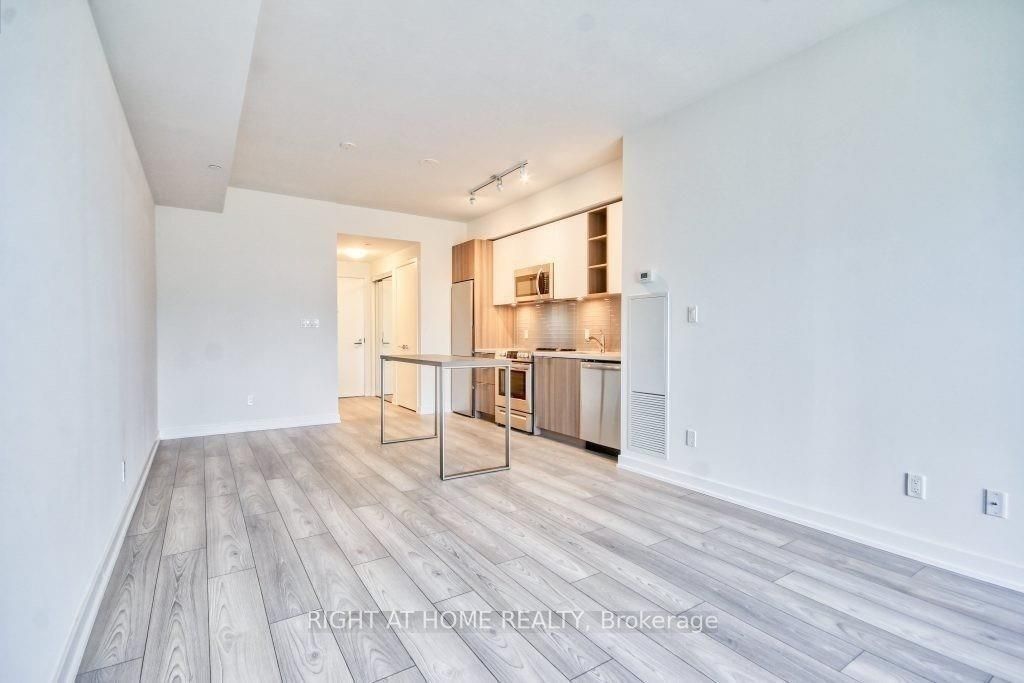 30 Ordnance Street 1410, Toronto, ON M6K 0C8 photo 3