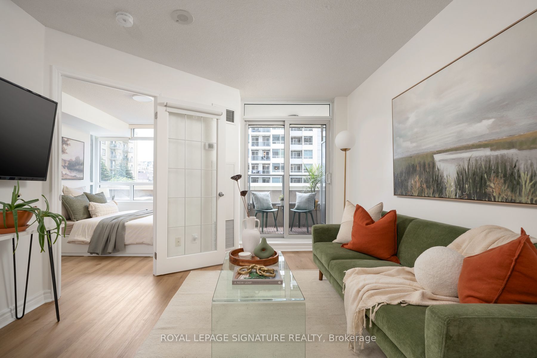 2 Rean Drive 306, Toronto, ON M2K 3B8