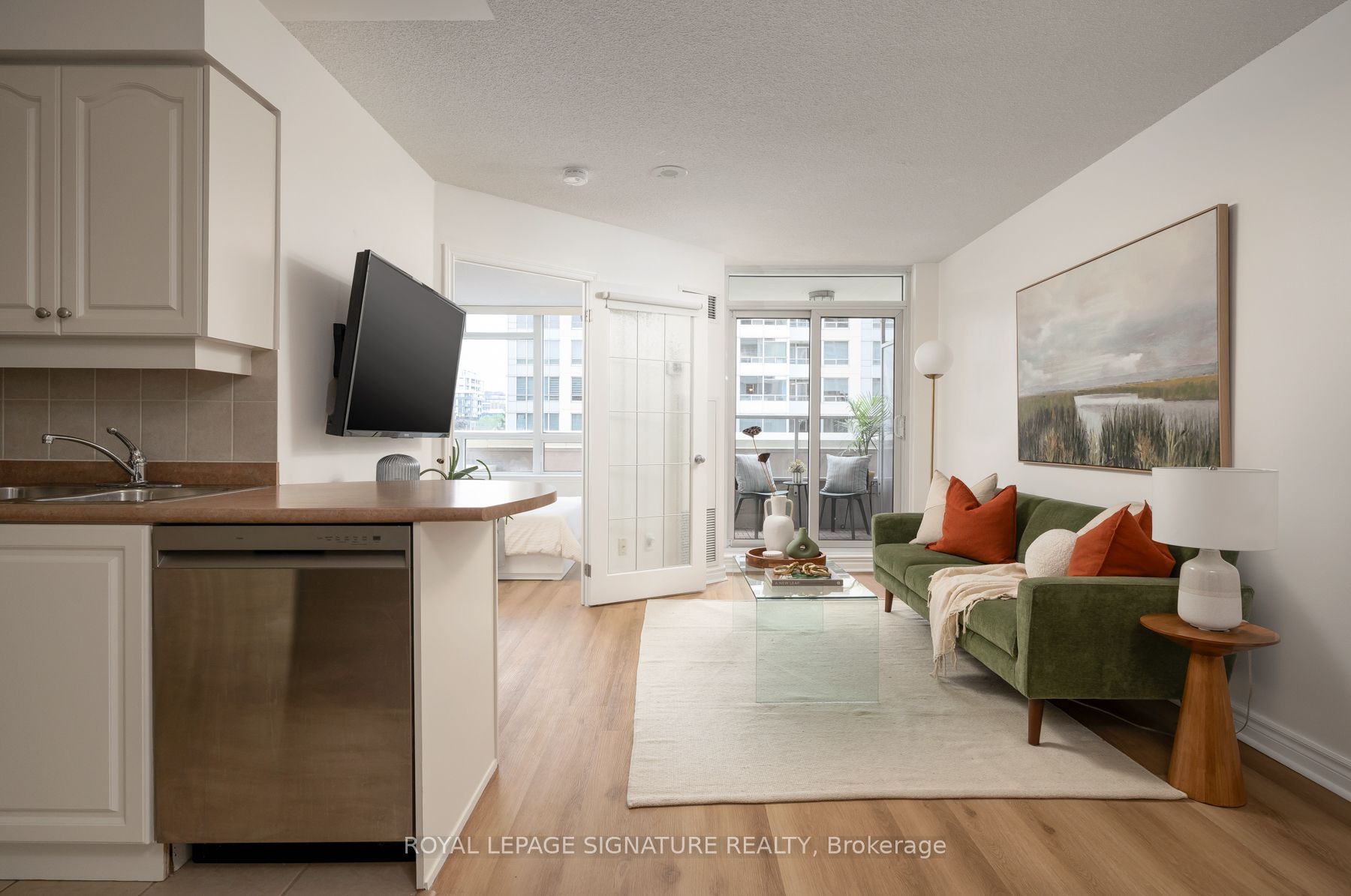 2 Rean Drive 306, Toronto, ON M2K 3B8 photo 5