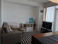 352 Front Street W 1813, Toronto, ON M5V 0K3 photo 4