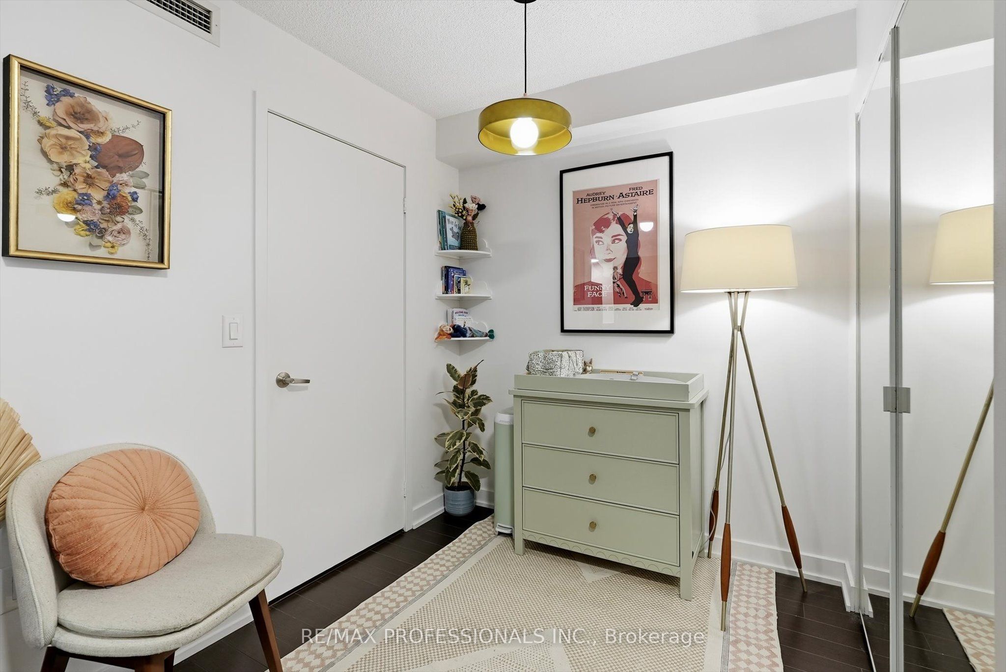 38 Dan Leckie Way 1605, Toronto, ON M5V 2V6 photo 5