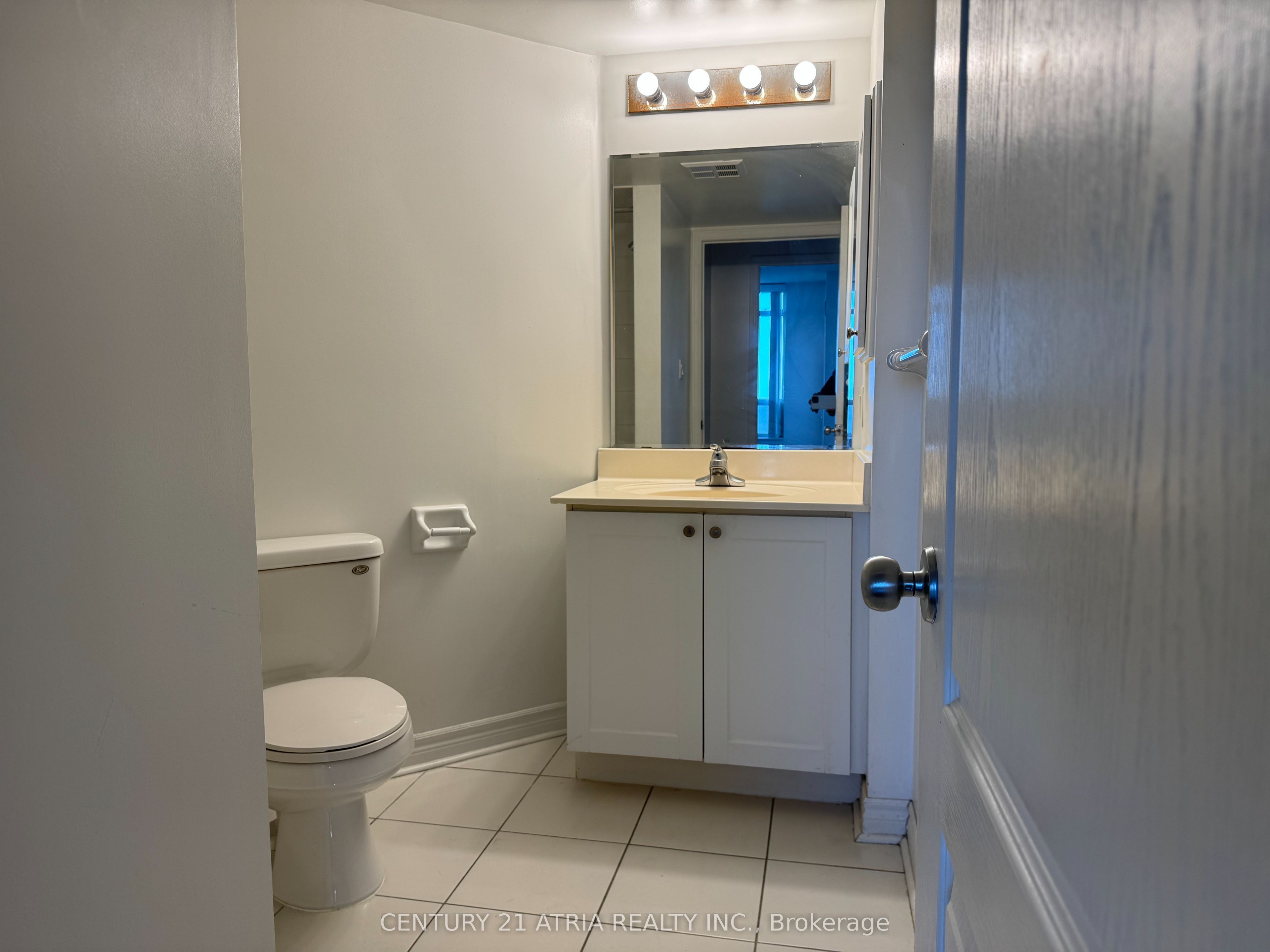 3 Rean Drive 1111, Toronto, ON M2K 3C2 photo 5