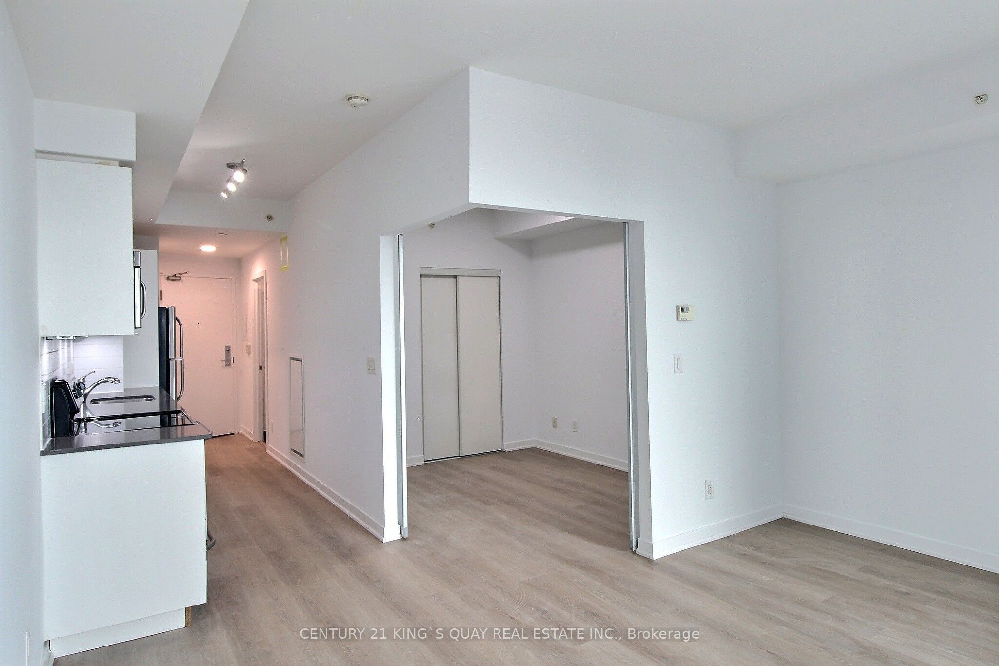150 East Liberty Street 2309, Toronto, ON M6K 3R5 photo 4