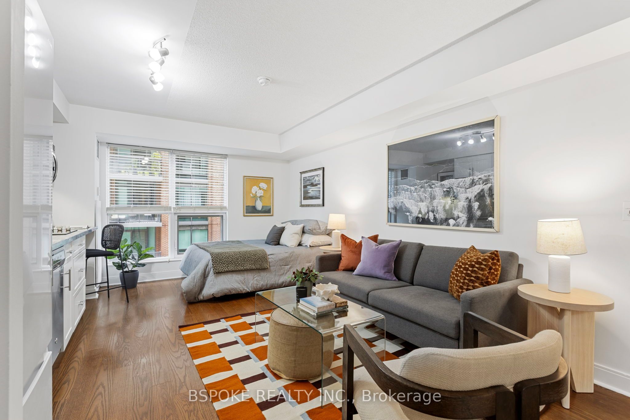 1 Scott Street 709, Toronto, ON M5E 1A1 photo 3