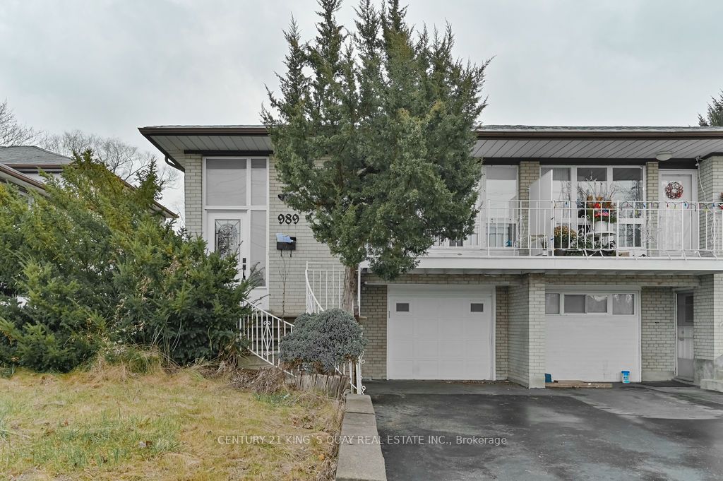 989 Old Cummer Avenue Lower, Toronto, ON M2H 1W5