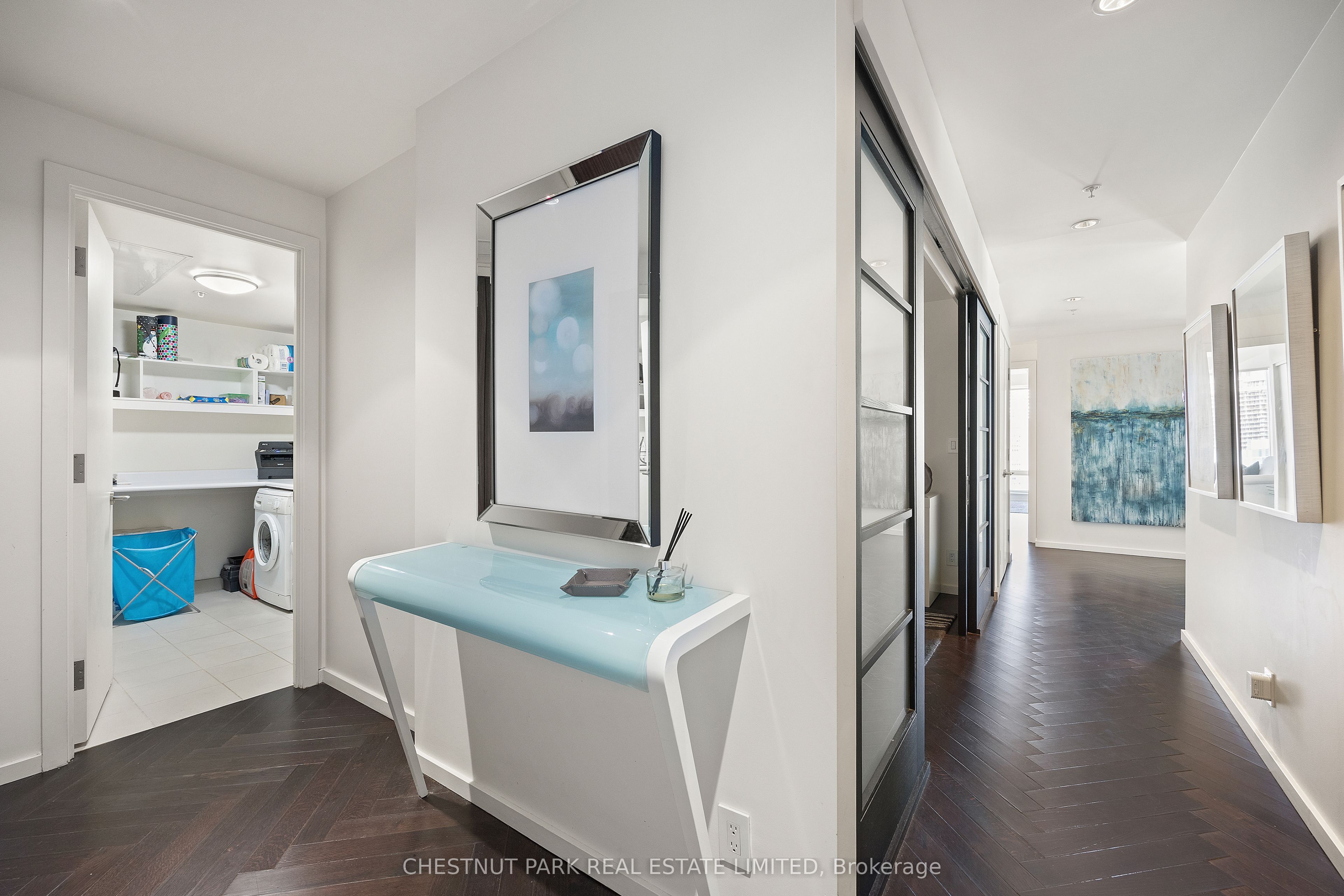 180 University Avenue 3006, Toronto, ON M5H 0A2 photo 5