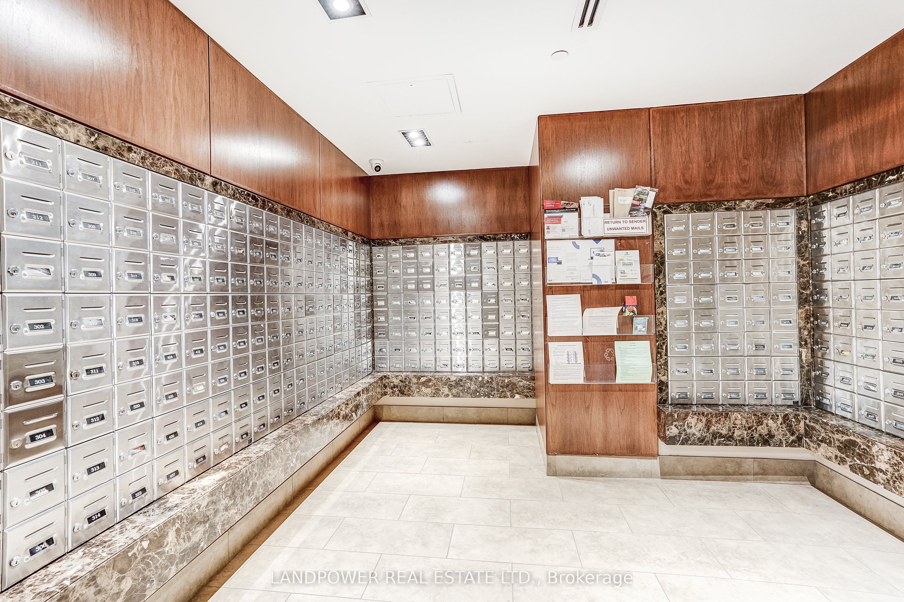 2015 Sheppard Avenue E 2006, Toronto, ON M2J 0B3 photo 4