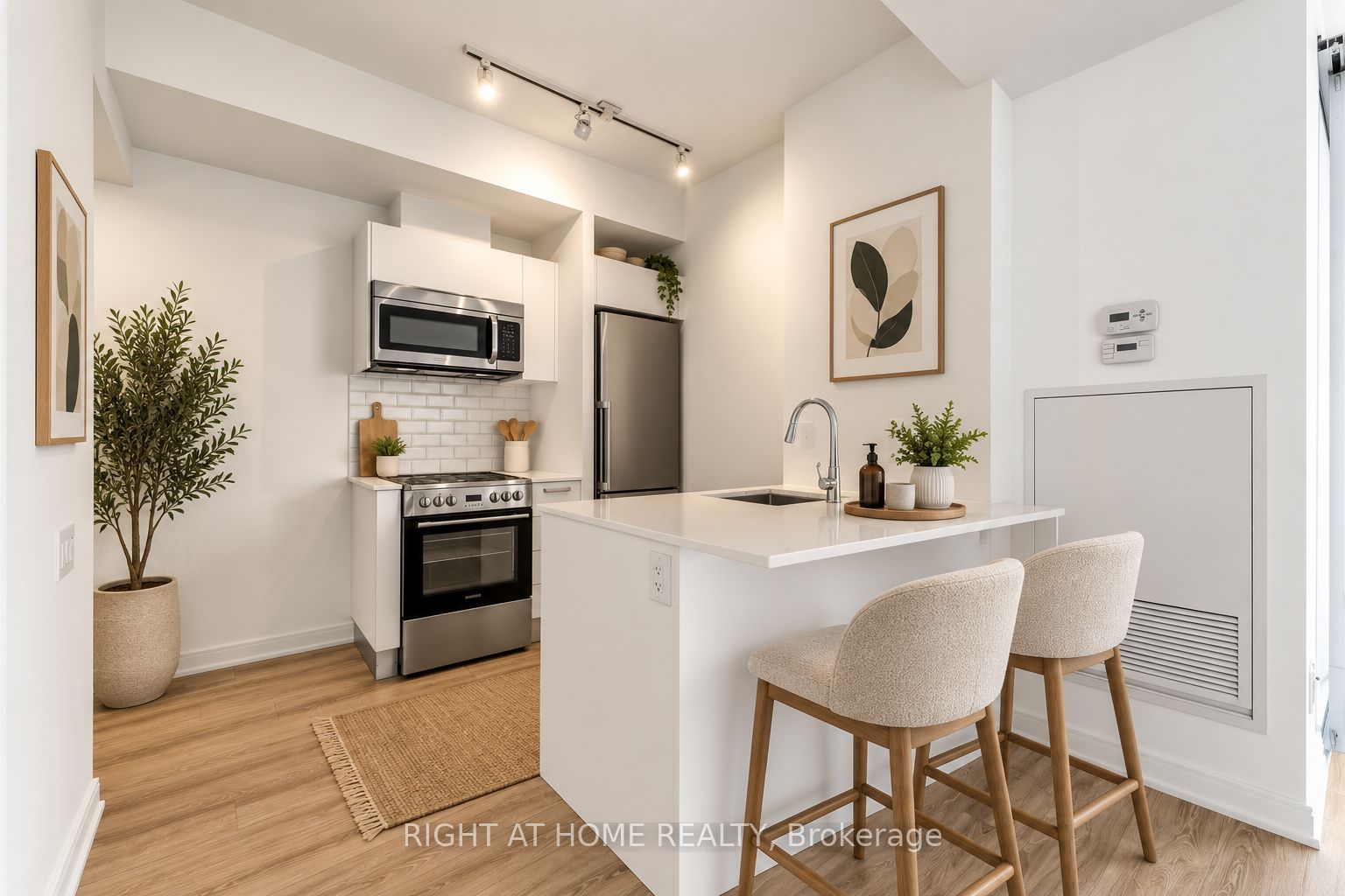 42 Charles Street E 3408, Toronto, ON M4Y 0B7 photo 5