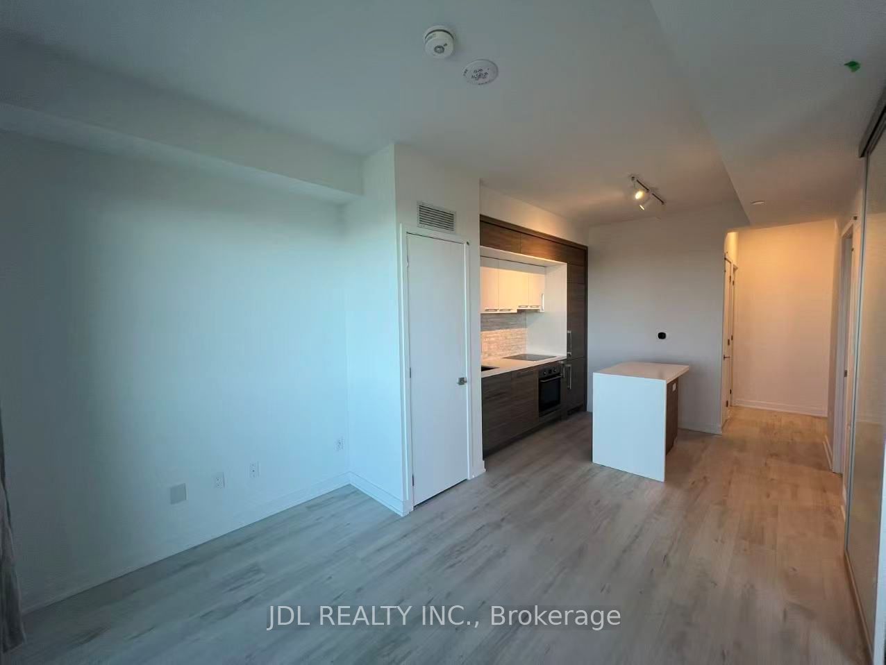 29 Green Trail Court 2206, Toronto, ON M2K 0J9 photo 3