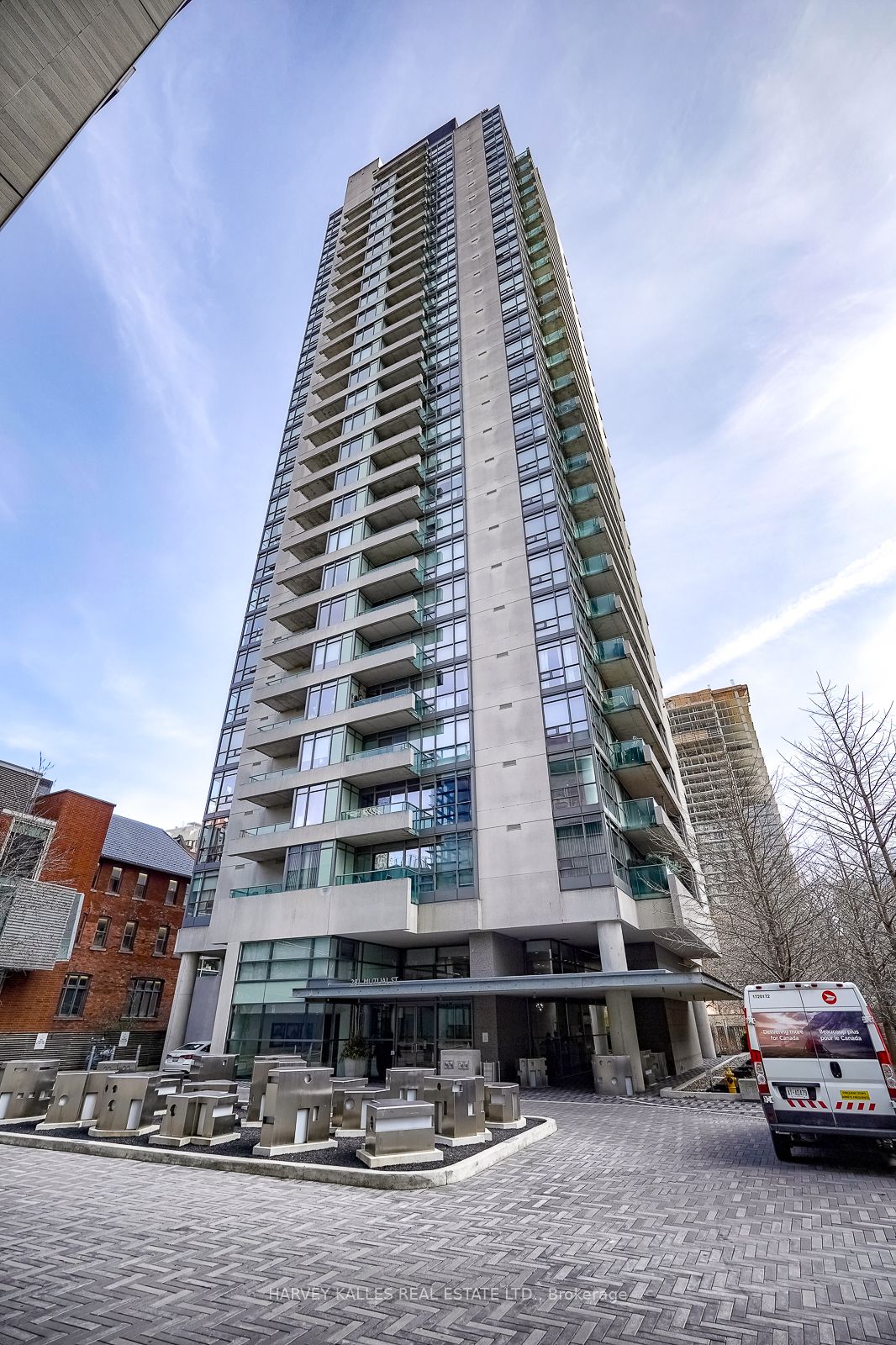 281 Mutual Street 2504, Toronto, ON M4Y 1X6