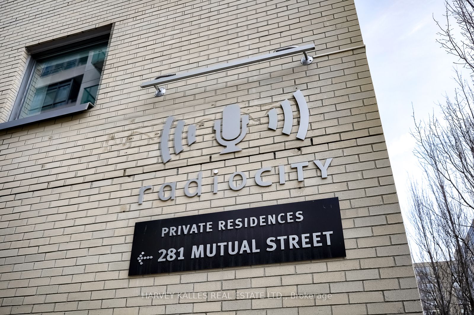 281 Mutual Street 2504, Toronto, ON M4Y 1X6 photo 2