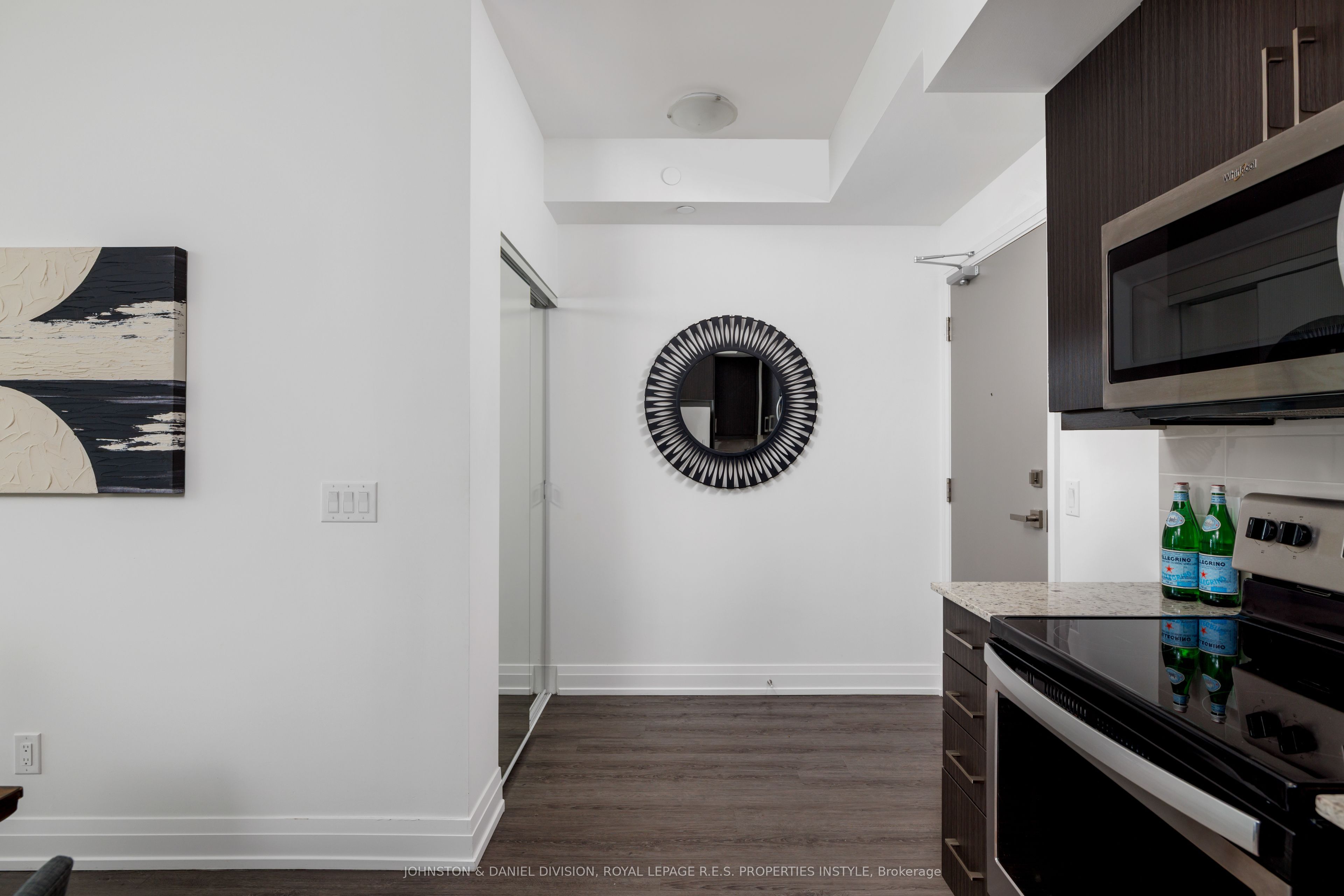 591 Sheppard Avenue E 327, Toronto, ON M2K 0G2 photo 5