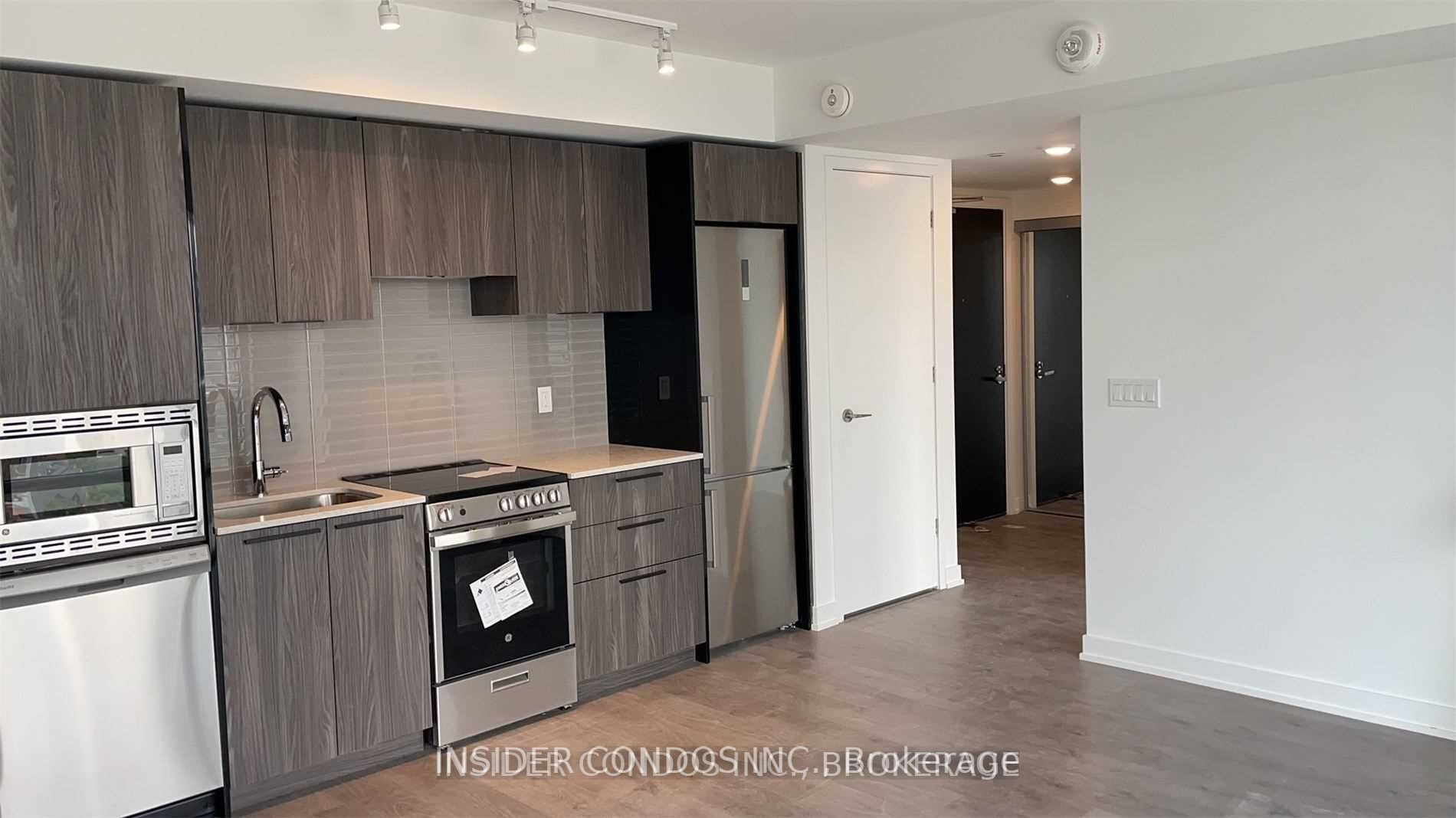 18 Maitland Terrace 2108, Toronto, ON M4Y 1Y3 photo 2