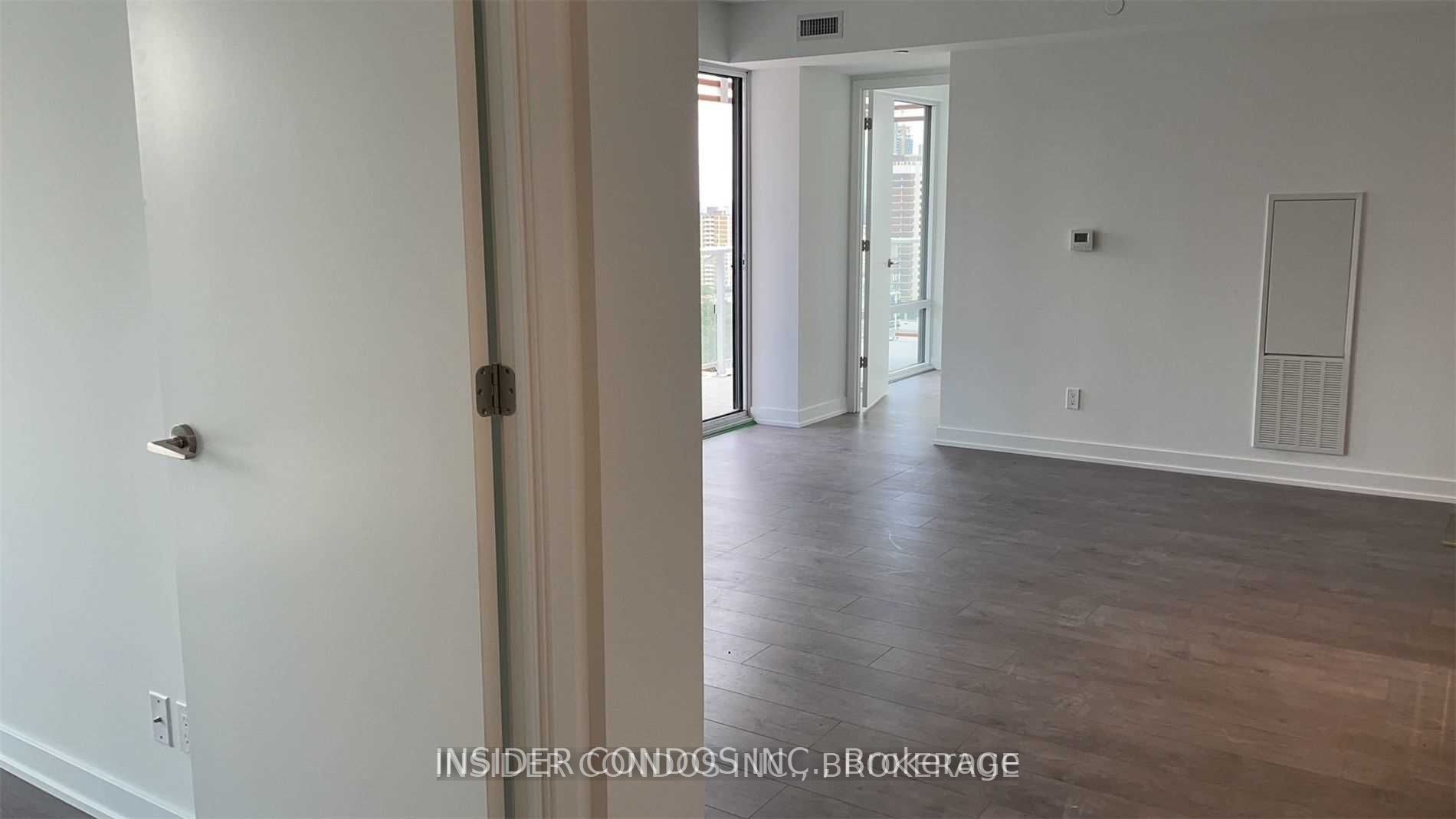 18 Maitland Terrace 2108, Toronto, ON M4Y 1Y3 photo 4