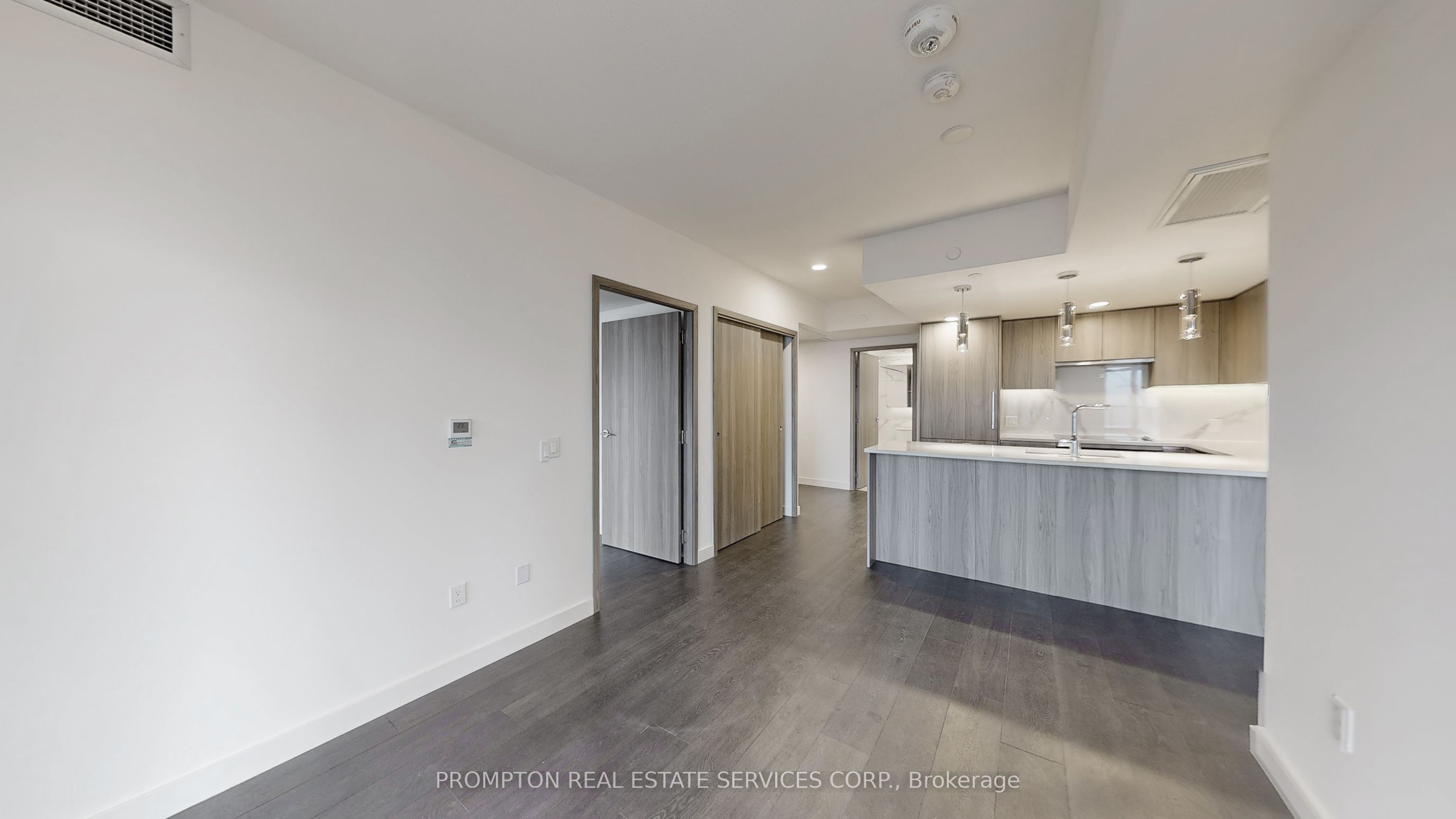 3 Concord Cityplace Way 7007, Toronto, ON M5V 0X4 photo 3