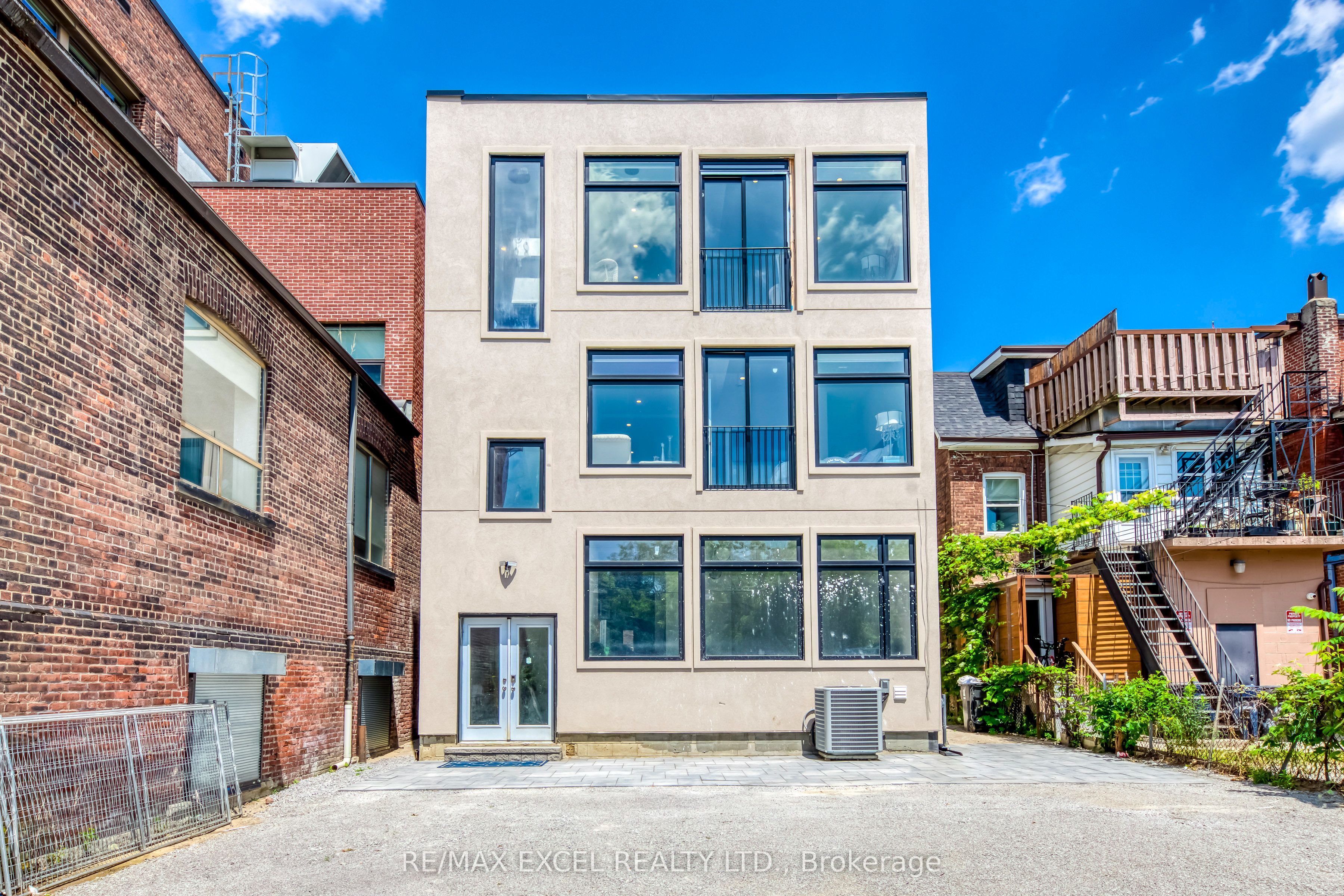 923 COLLEGE Street UNIT D, Toronto, ON M6H 1A1 photo 3