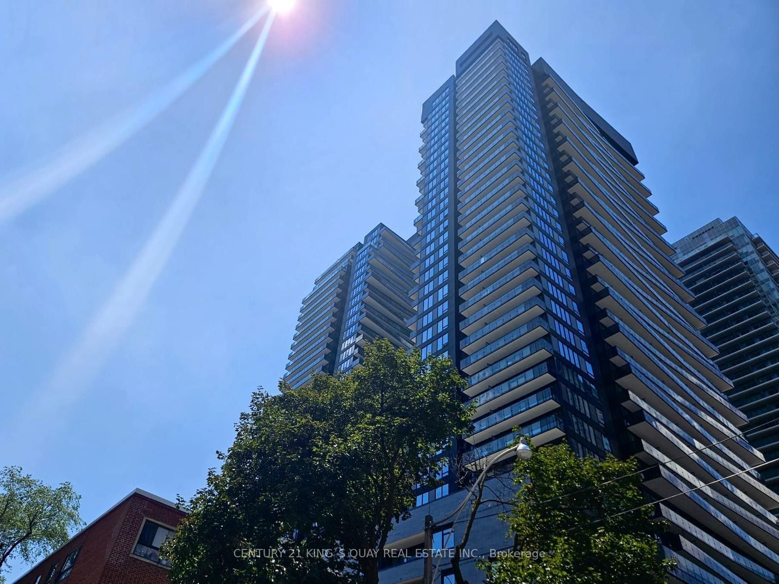 117 Broadway Avenue 518, Toronto, ON M4P 1V3 photo 2