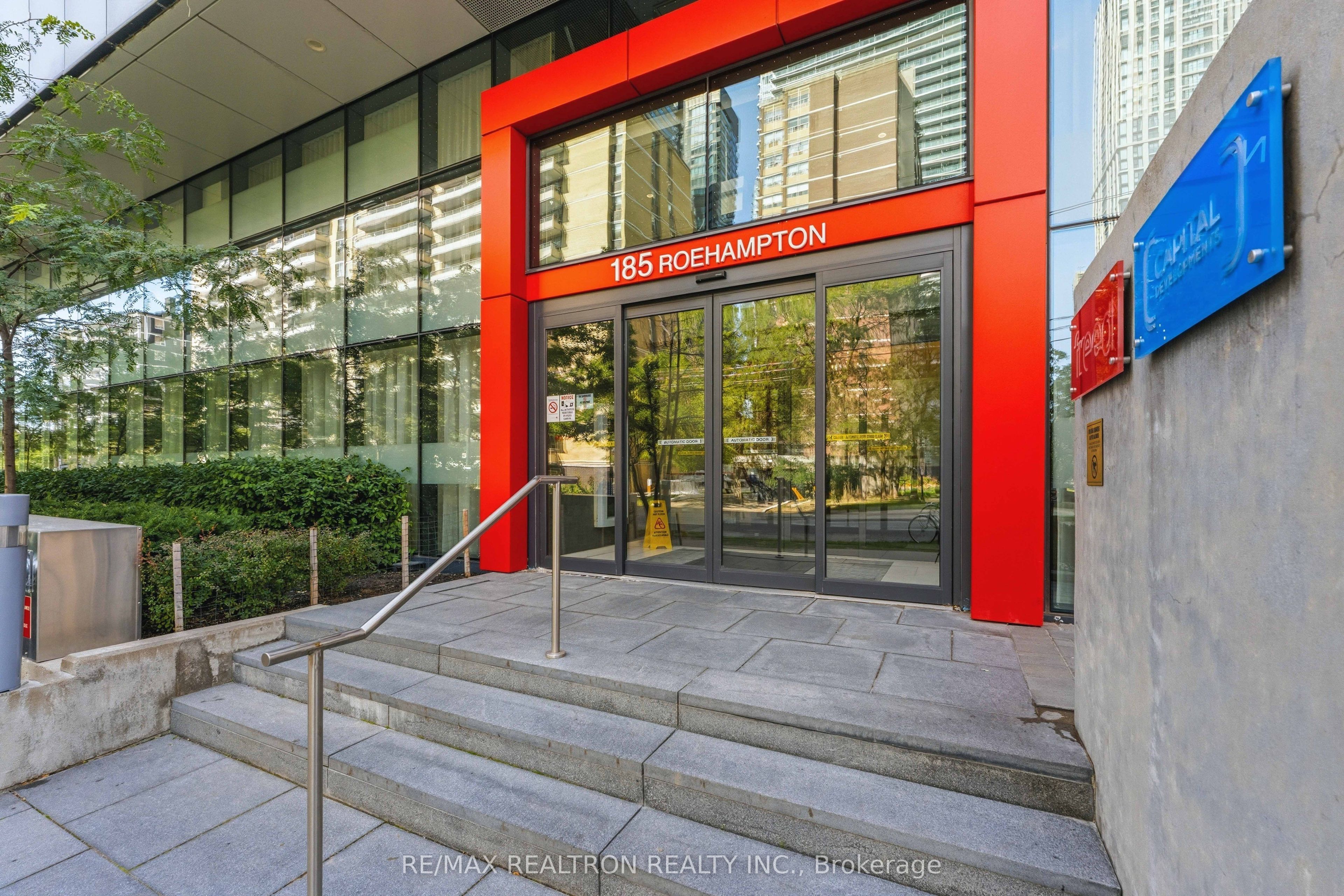 185 Roehampton Avenue 510, Toronto, ON M4P 2K5 photo 2