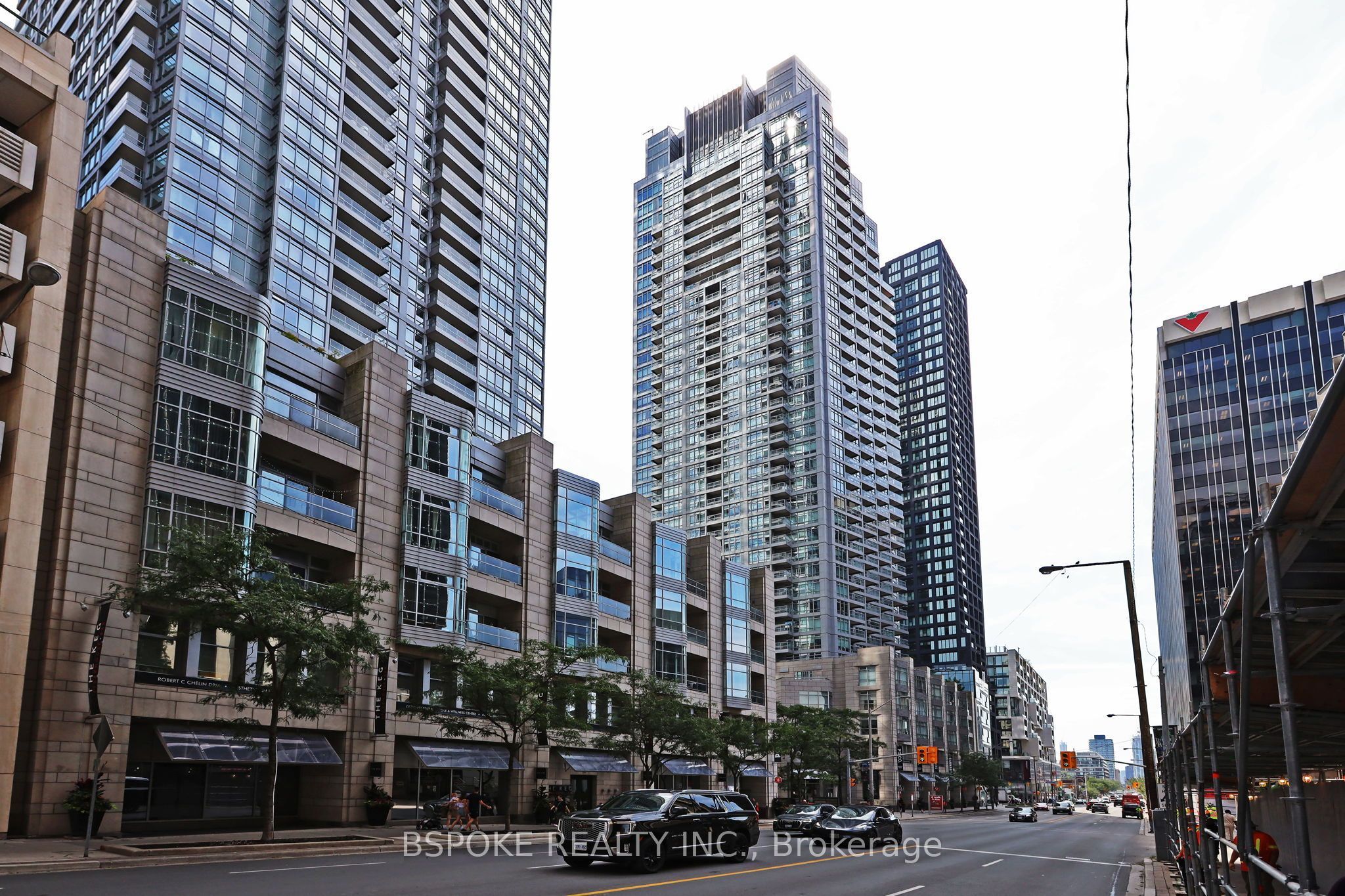 2191 Yonge Street 3012, Toronto, ON M4S 3H8 photo 2