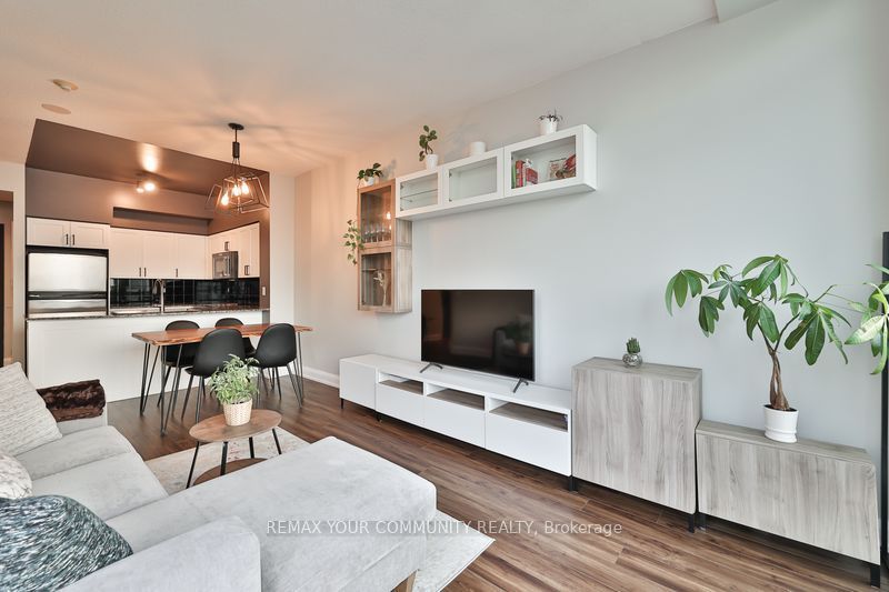 231 Fort York Boulevard 1210, Toronto, ON M5V 1B2 photo 5