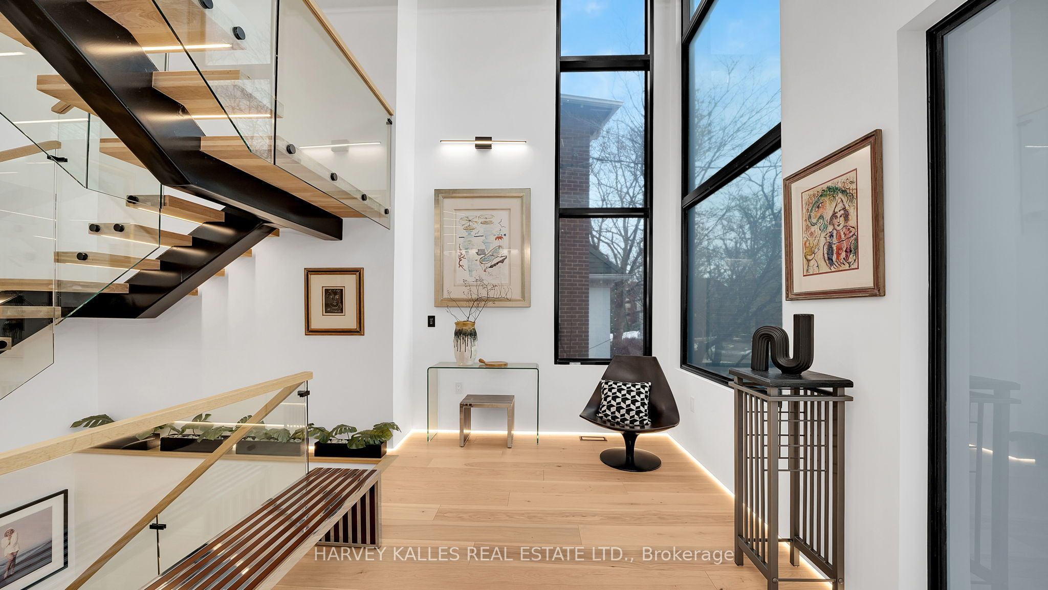 4 Douglas Crescent, Toronto, ON M4W 2E7 photo 4